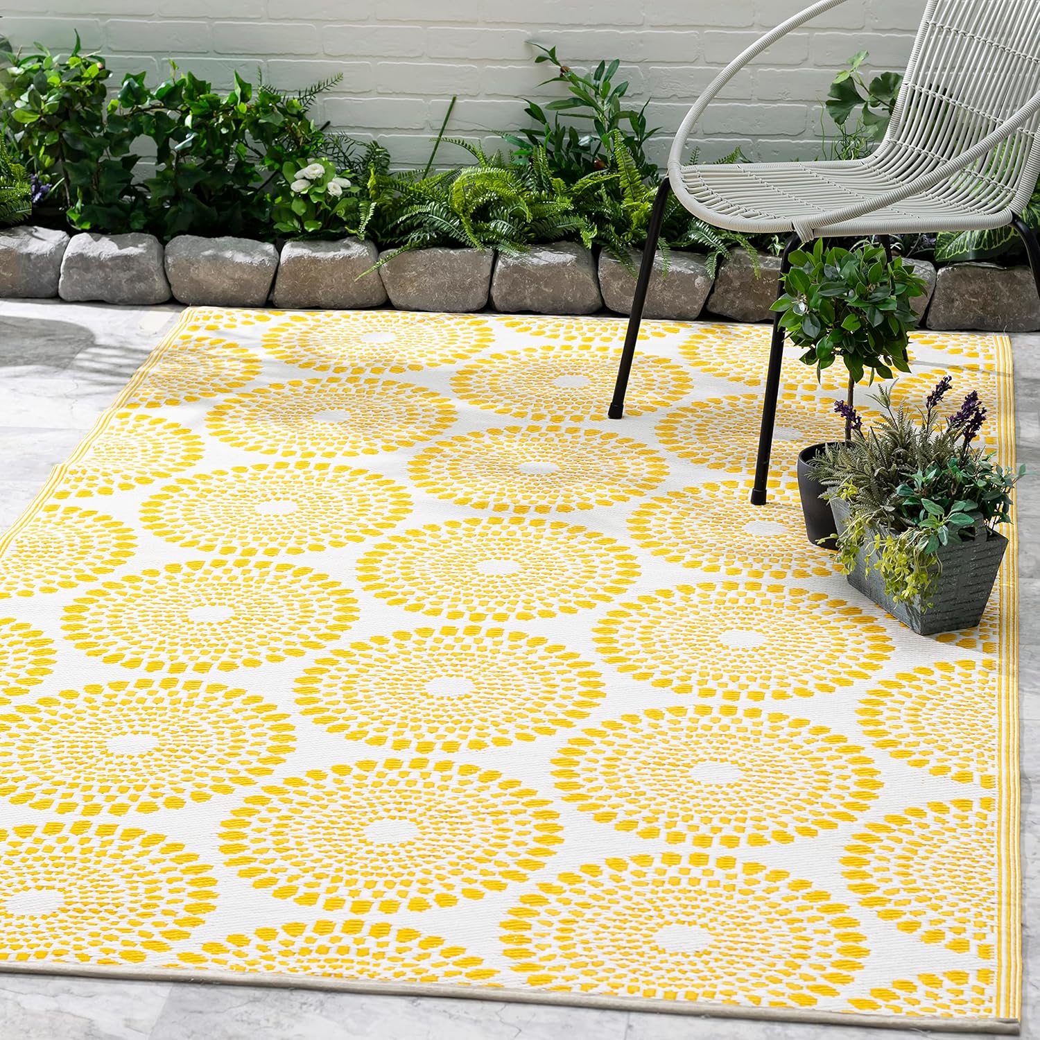 Fab Habitat Outdoor Rug - Waterproof and Fade Resistant Design