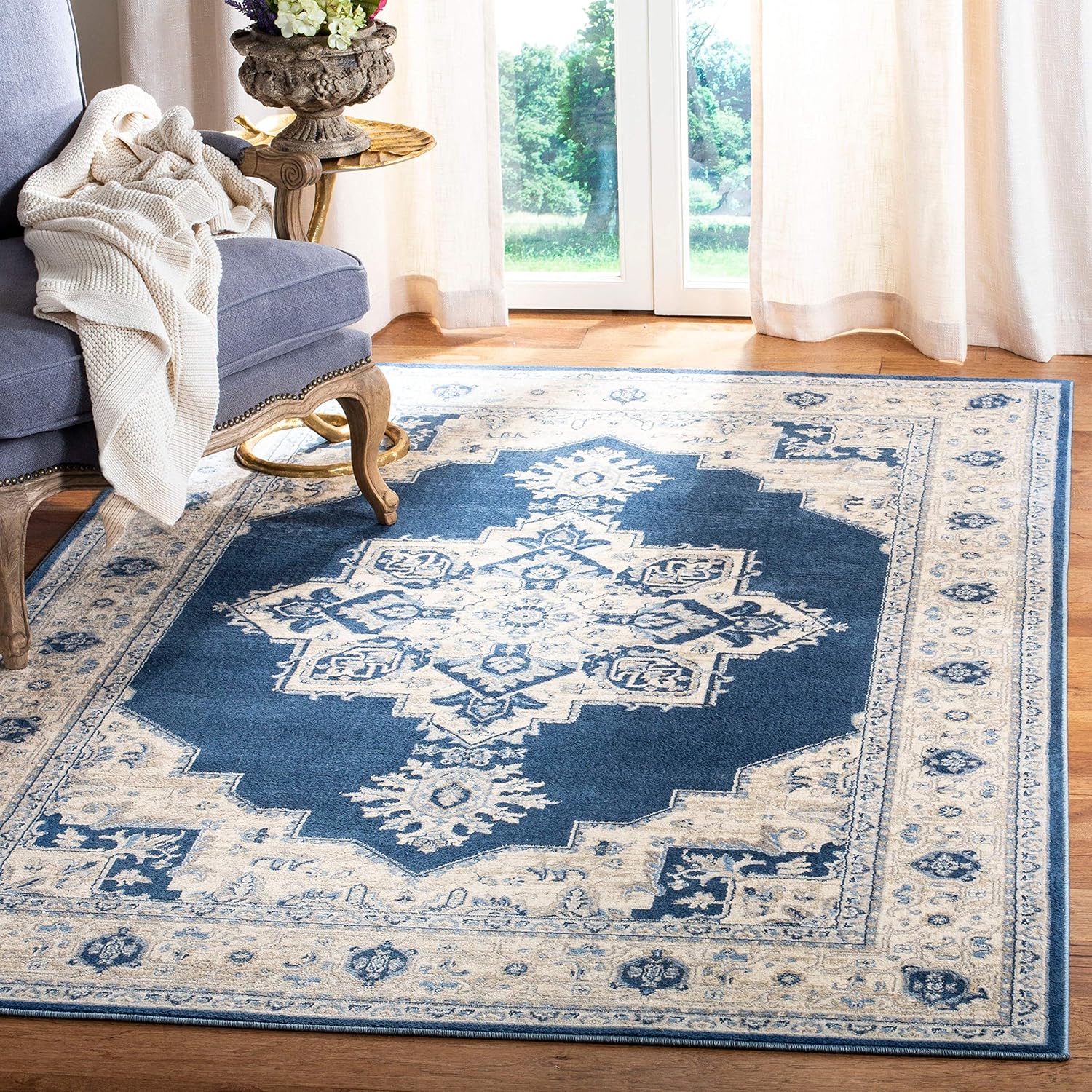 Brentwood Collection 3ft x 5ft Navy / Cream Medallion Accent Rug