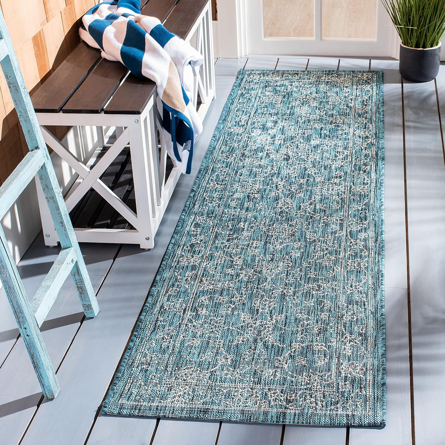 SAFAVIEH Courtyard Collection 2ft 3in x 8ft Runner Rug Review