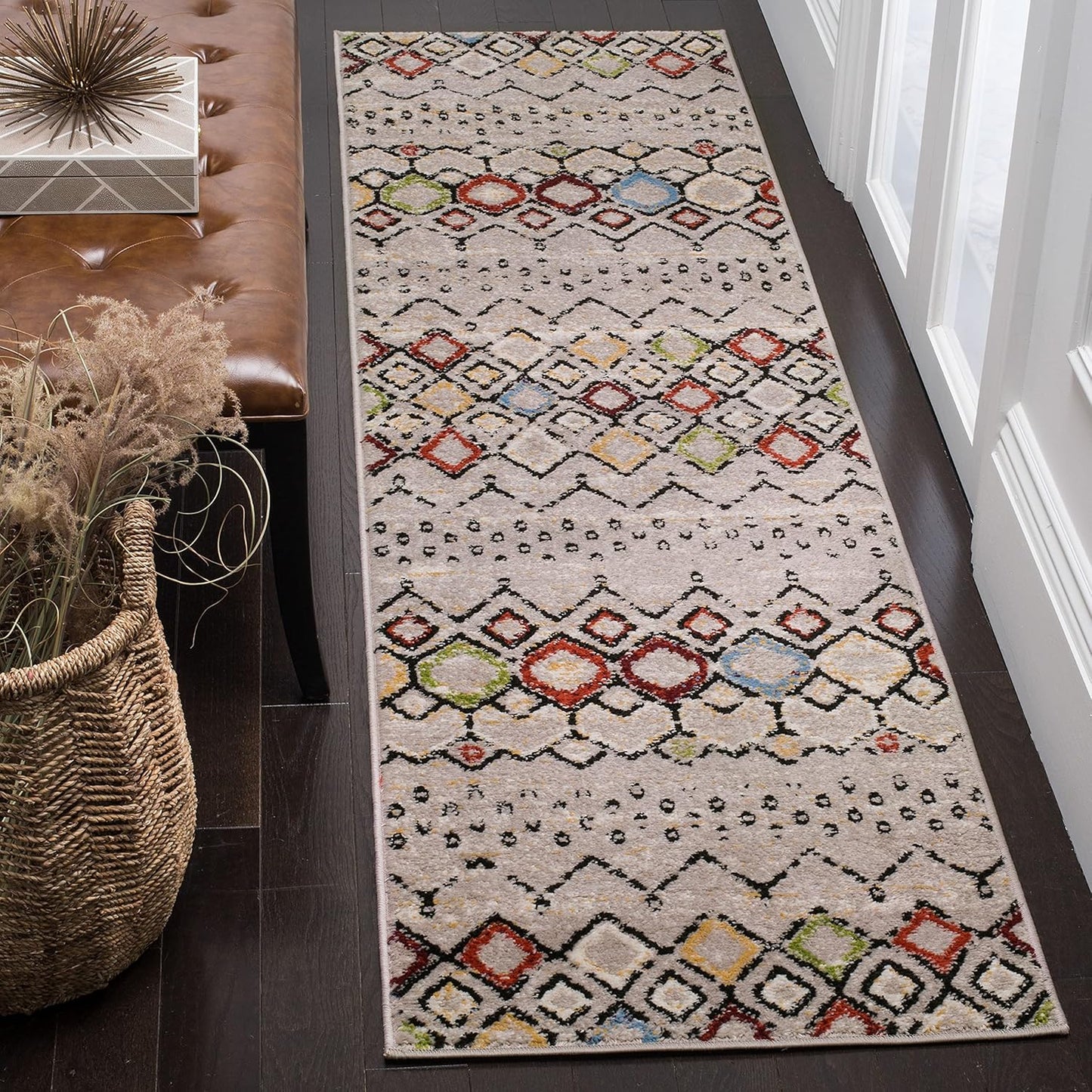 SAFAVIEH Amsterdam Collection Runner Rug - Stylish & Durable