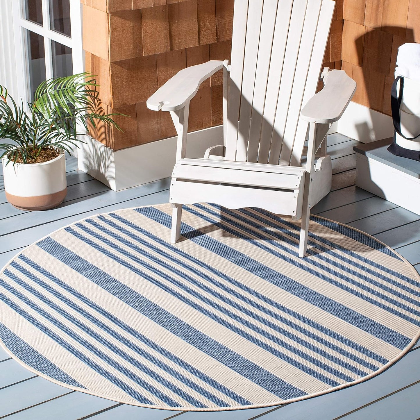 SAFAVIEH Courtyard Collection 4ft Round Beige/Blue Area Rug