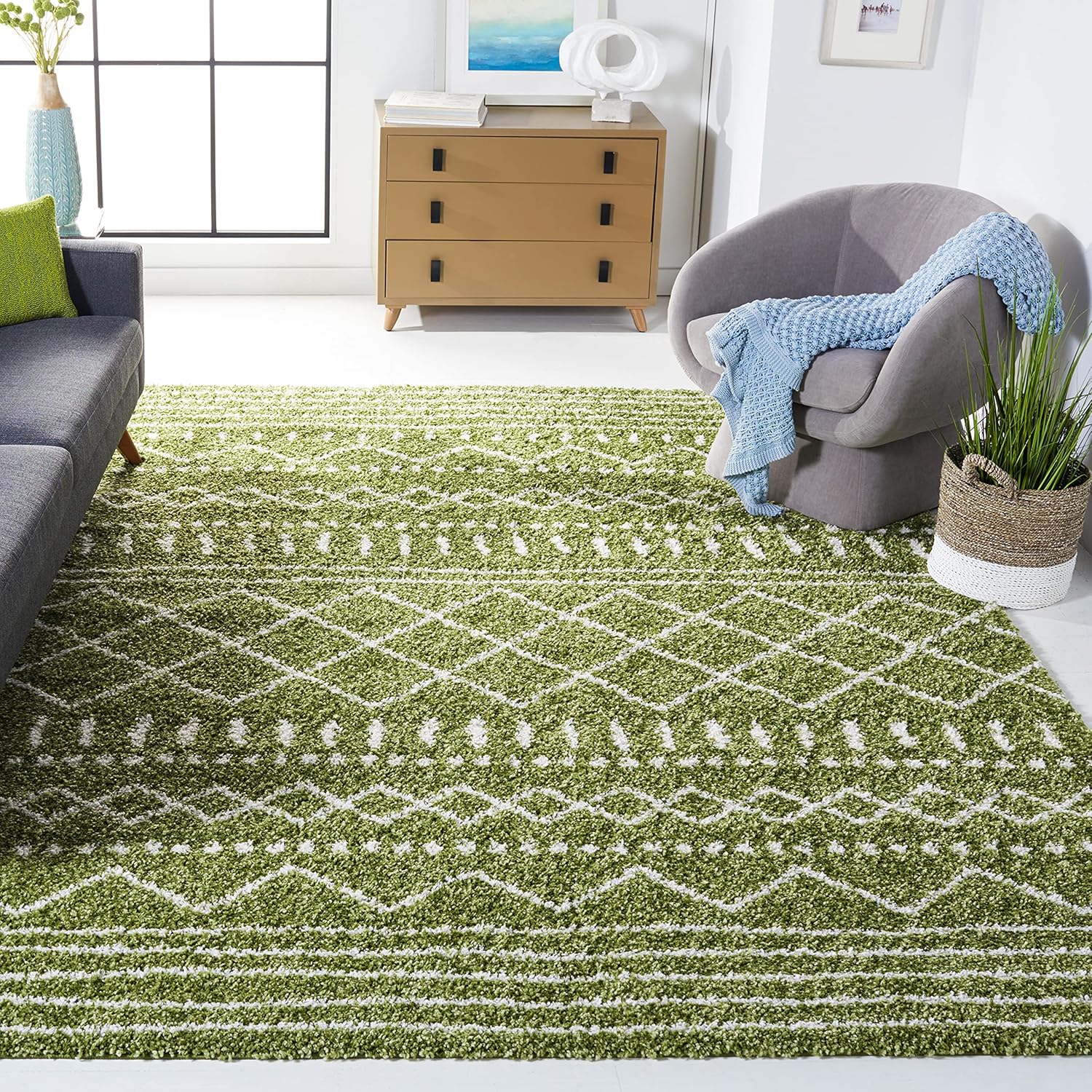 SAFAVIEH Arizona Shag Collection Area Rug - Stylish & Durable