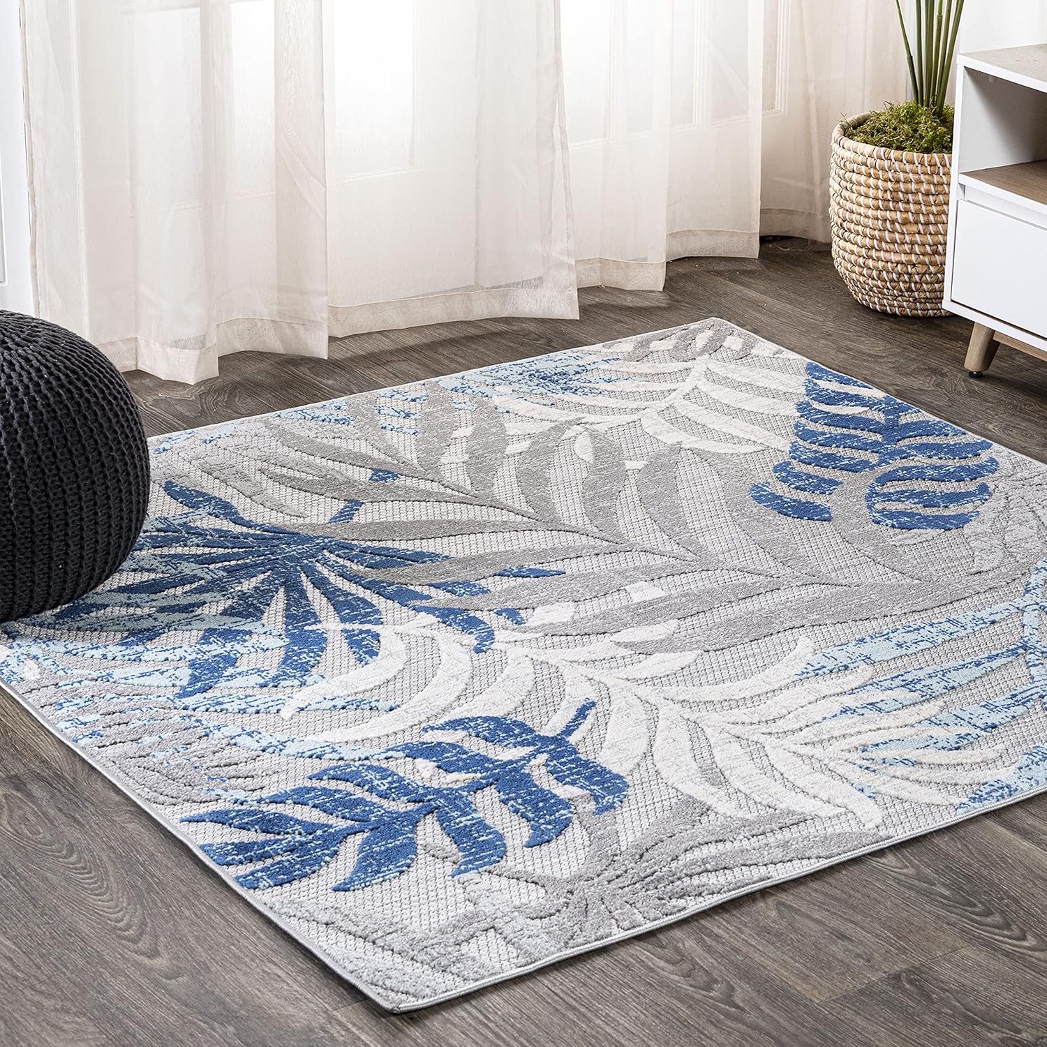 JONATHAN Y Tropics Palm Leaves Indoor Outdoor Area Rug 5X5