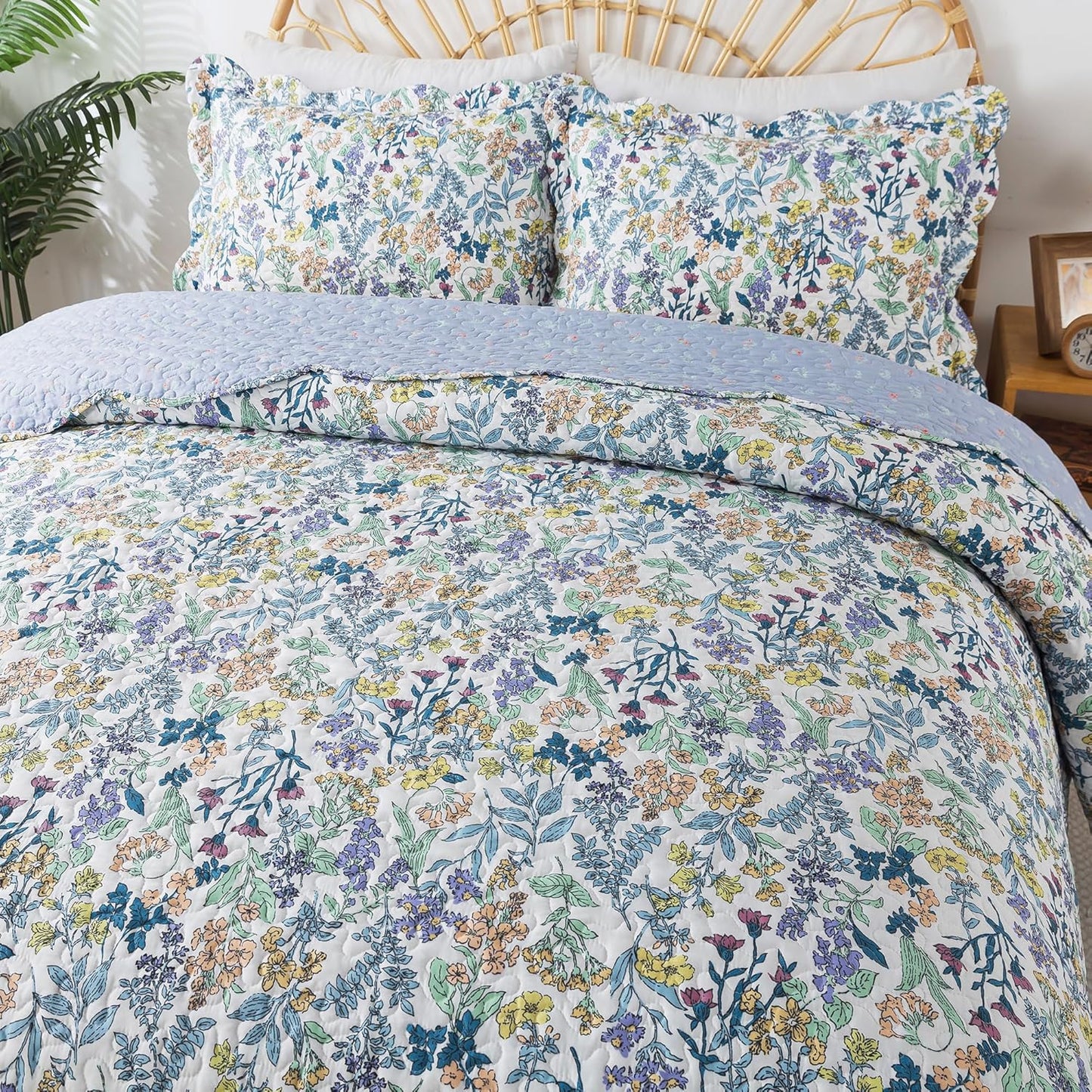 HoneiLife King Quilt Bedding Set - Floral Design for All Seasons