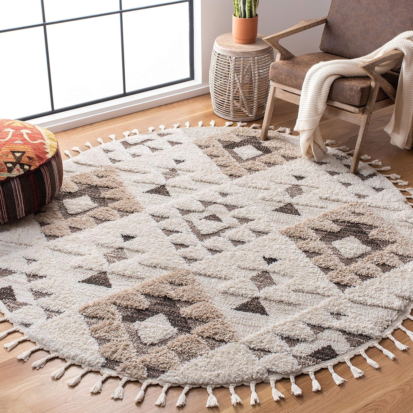 SAFAVIEH Moroccan Tassel Shag Area Rug - 10ft Round, Ivory & Brown