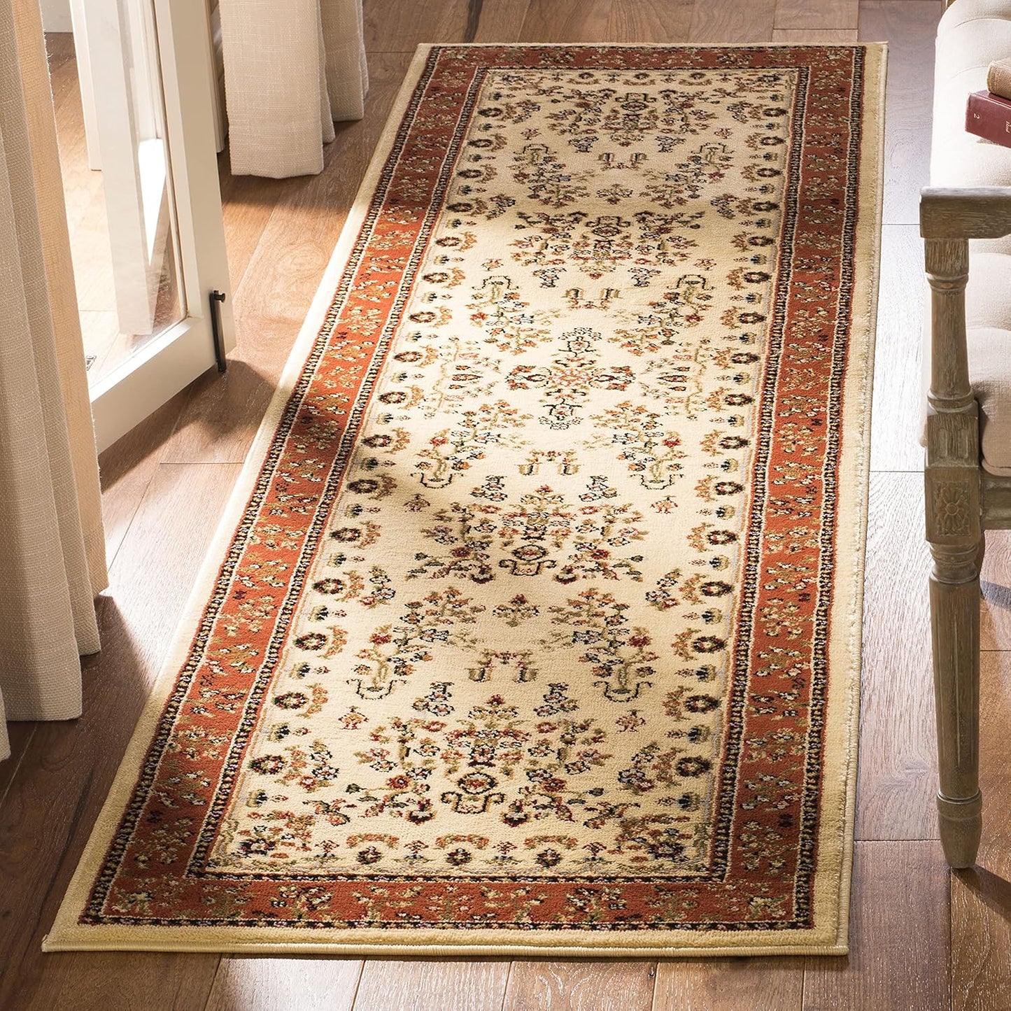 SAFAVIEH Lyndhurst Collection Runner Rug - Traditional Design