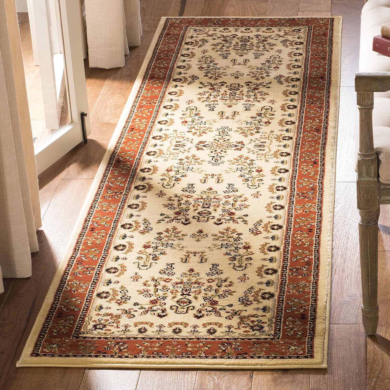 SAFAVIEH Lyndhurst Collection Runner Rug - Traditional Design