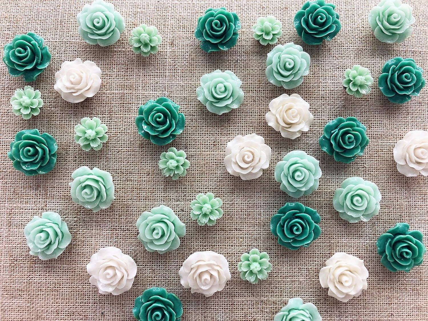 24 Green Decorative Pushpins for Stylish Organization