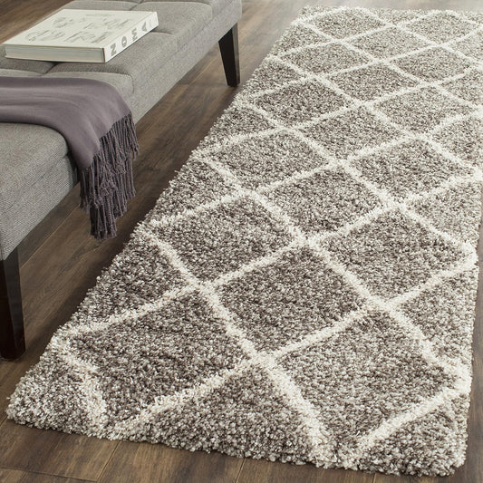 SAFAVIEH Hudson Shag Runner Rug - Modern Trellis Design