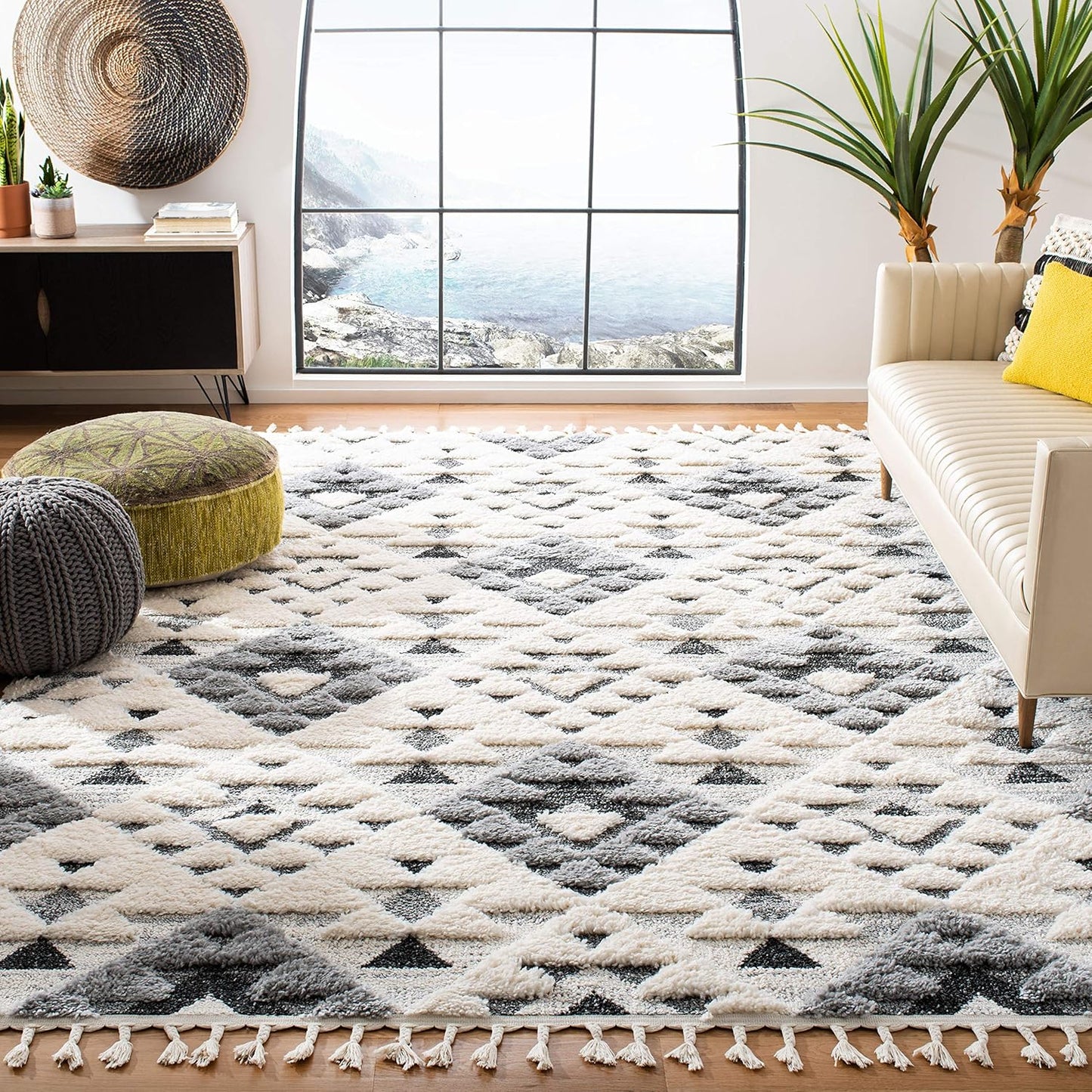 SAFAVIEH Moroccan Tassel Shag Area Rug - 5ft 3in Square, Ivory & Grey