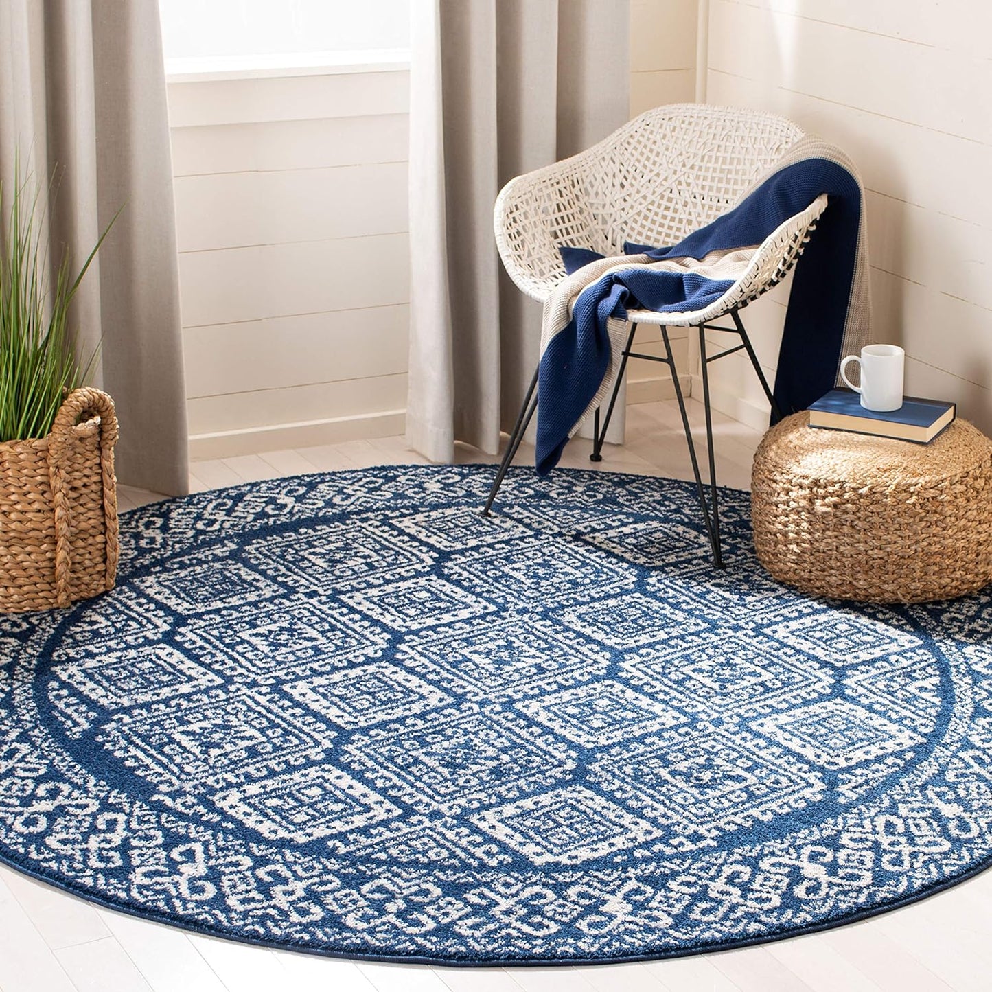 SAFAVIEH Tulum Collection Area Rug - 8ft Round, Navy & Ivory