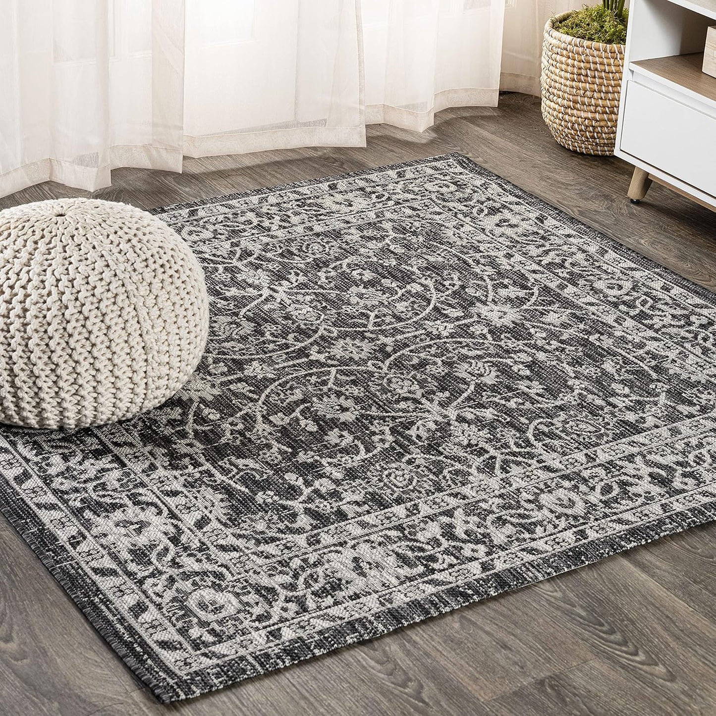 Vine & Border Indoor Outdoor Square Area Rug 5X5 for High Traffic