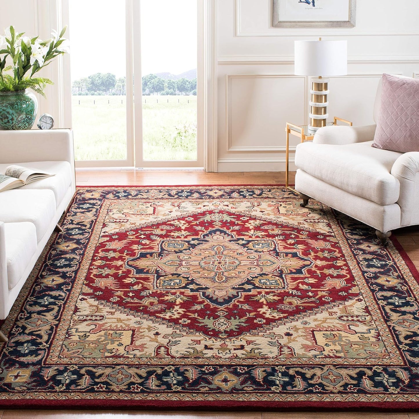 SAFAVIEH Heritage Collection Area Rug - Handmade Traditional Design