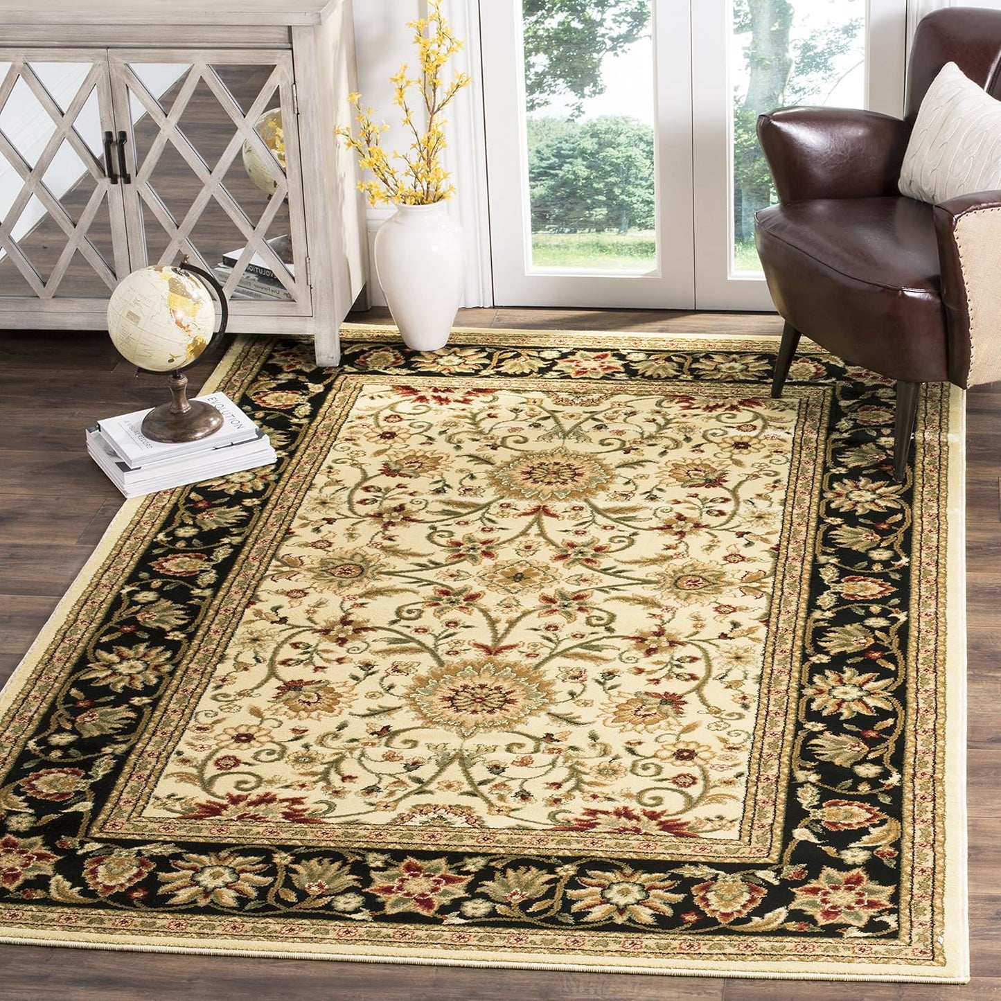 Lyndhurst Collection Area Rug - 6ft x 9ft in Ivory & Black