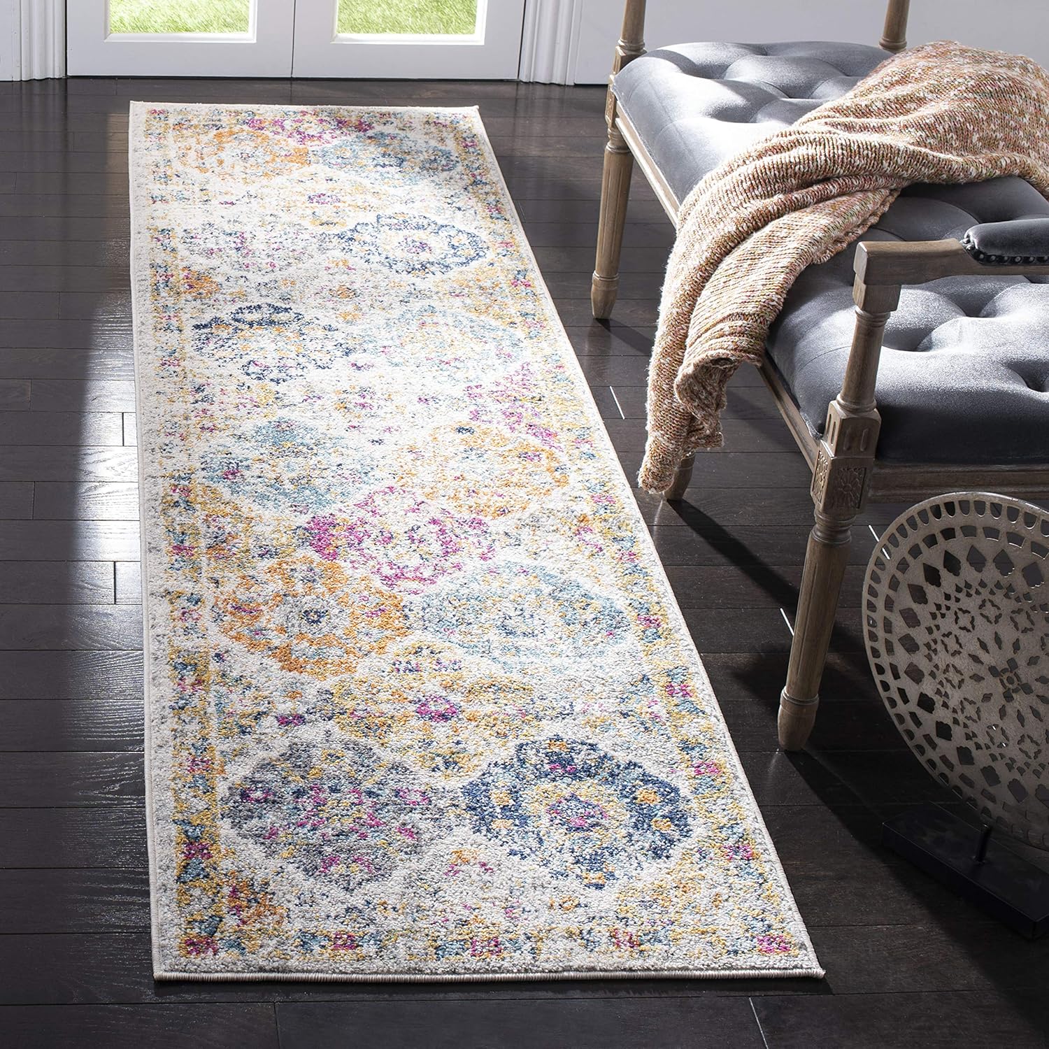 SAFAVIEH Madison Collection Runner Rug - Stylish & Durable Design