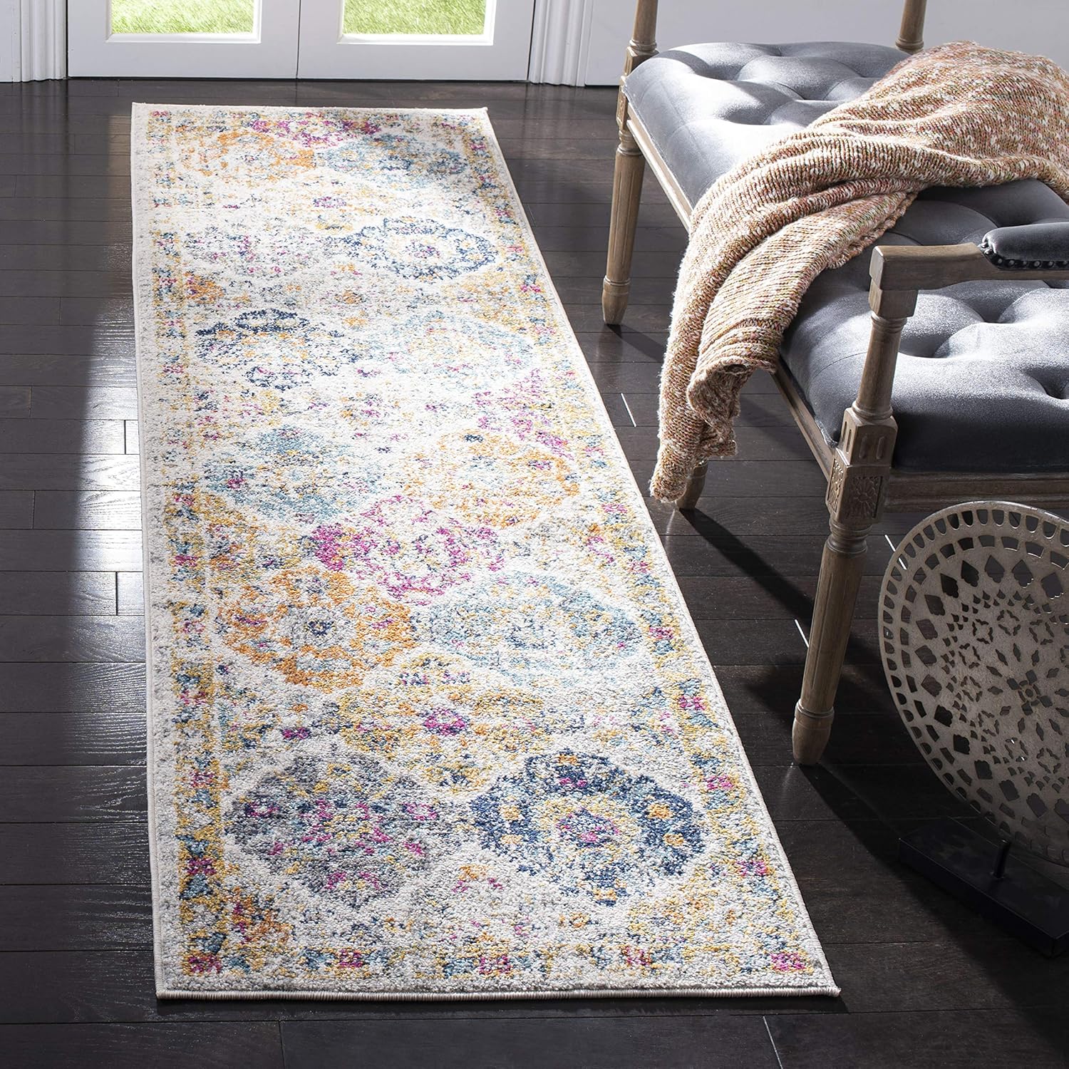 SAFAVIEH Madison Collection Runner Rug - Stylish & Durable Design
