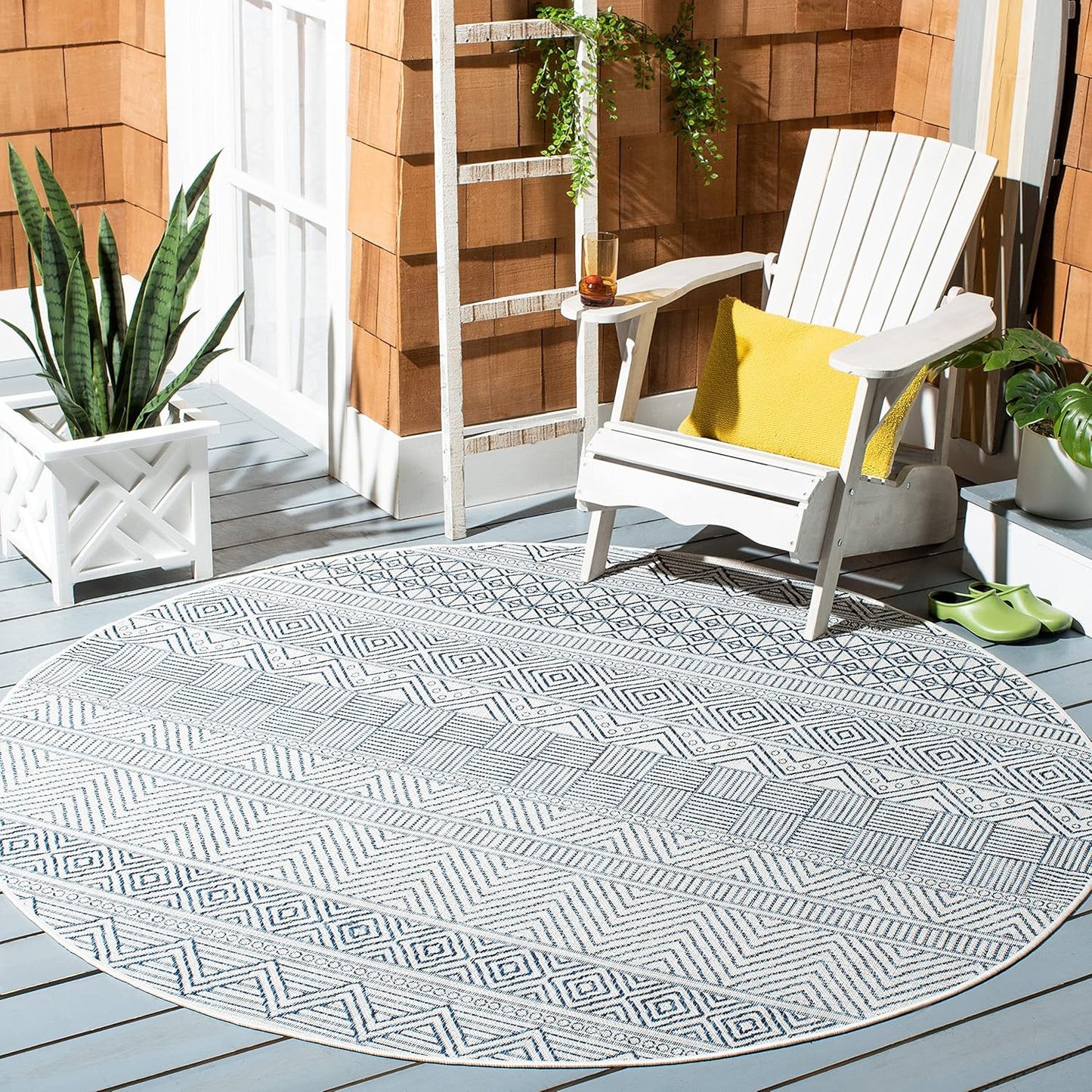 SAFAVIEH Courtyard Collection 4ft Round Ivory/Navy Rug Review