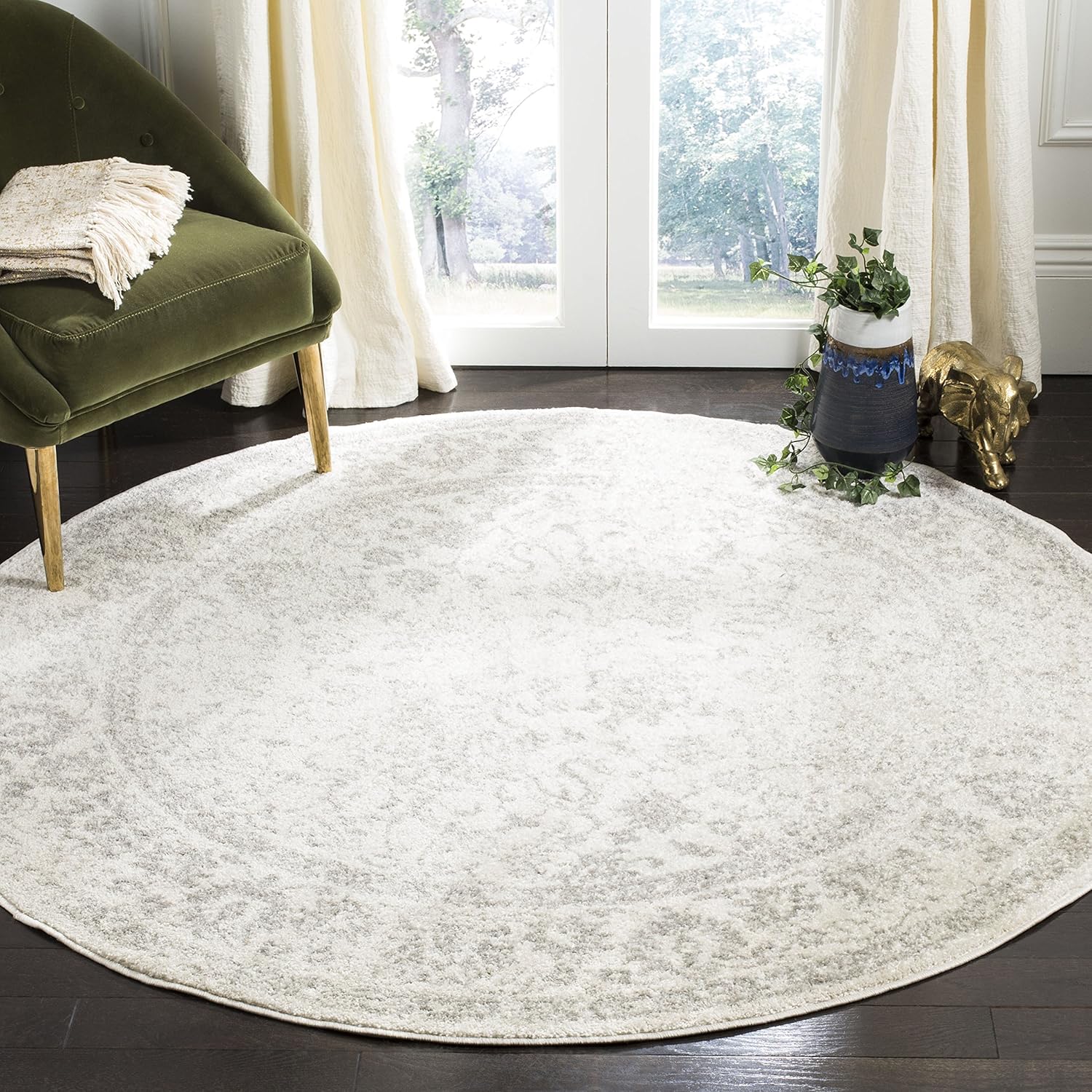 Adirondack Collection Area Rug - 6ft 7in Round, Ivory & Silver