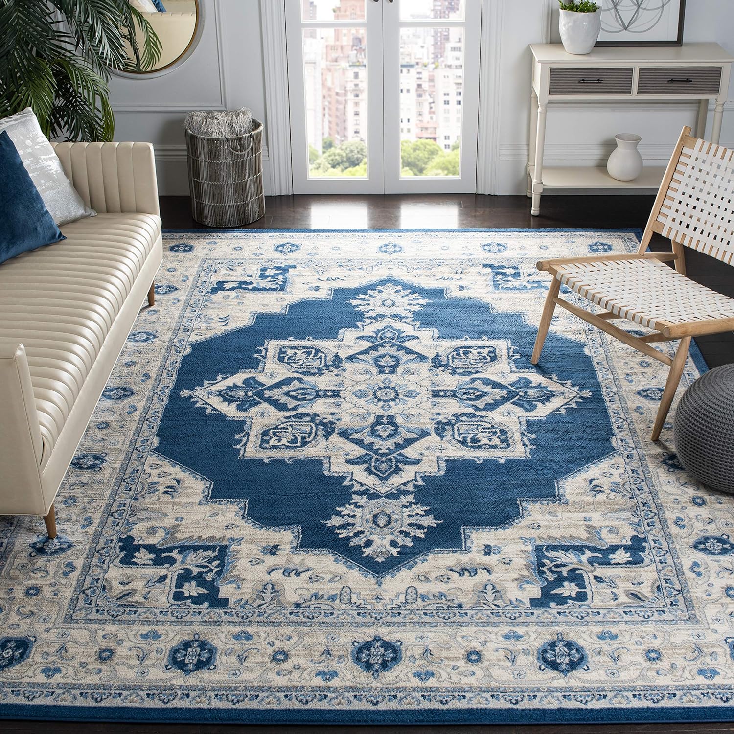 SAFAVIEH Brentwood Collection Area Rug - Non-Shedding Design
