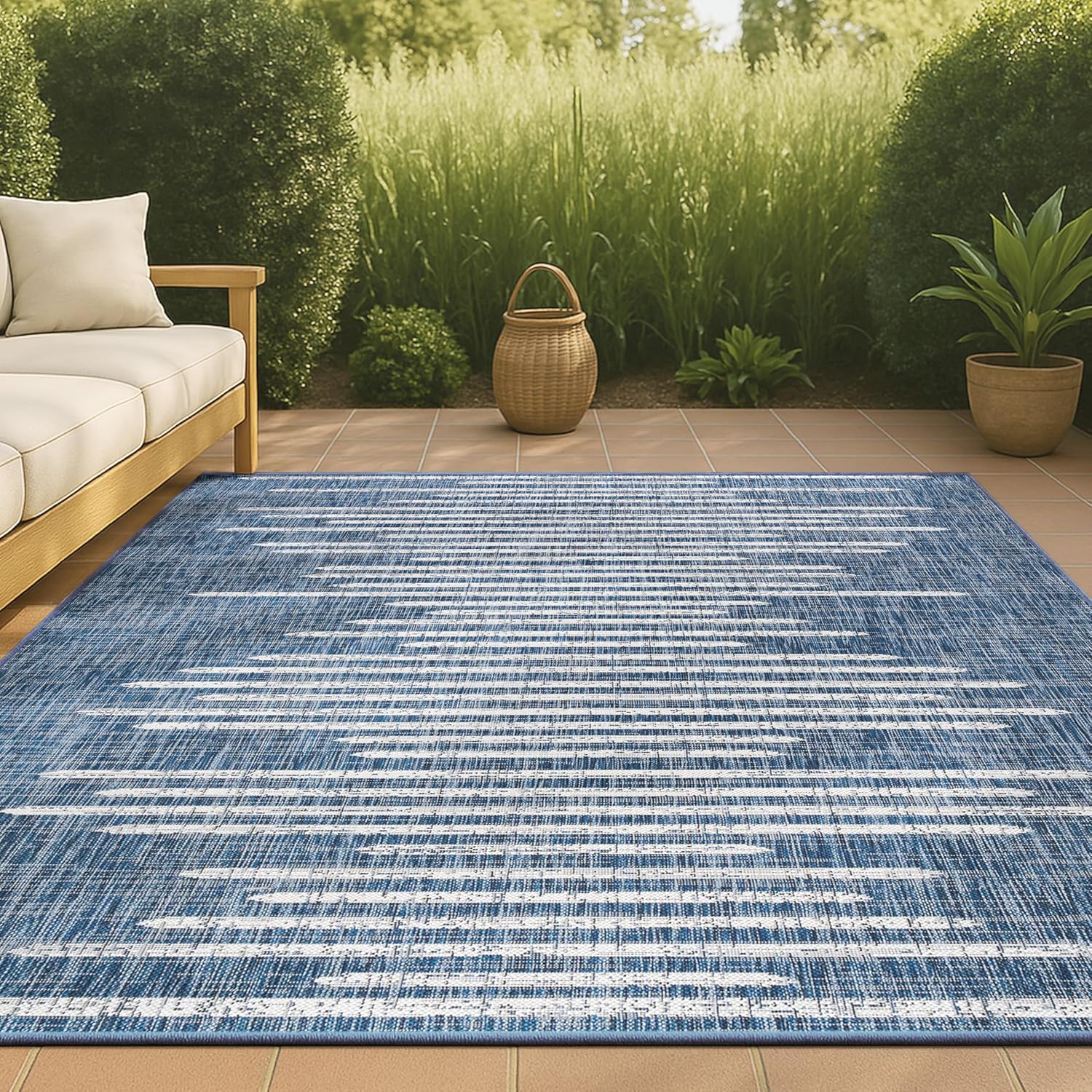 JONATHAN Y Stripe Geometric Indoor Outdoor Area Rug 4X6 Blue/Ivory