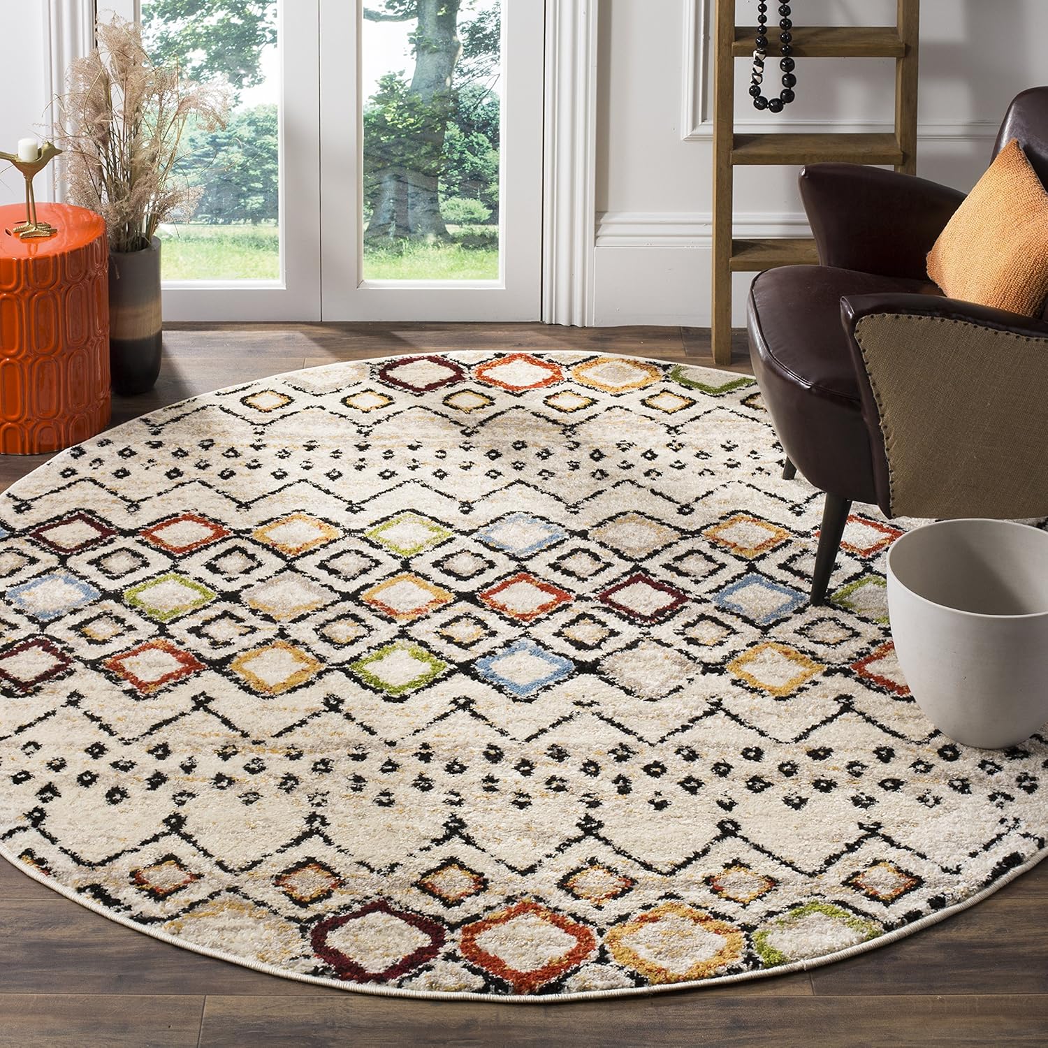 SAFAVIEH Amsterdam Collection 4ft Round Ivory/Multi Area Rug