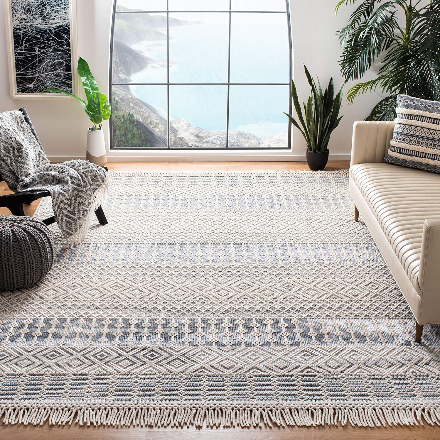 SAFAVIEH Natura Collection Area Rug - Handmade Boho Wool Design