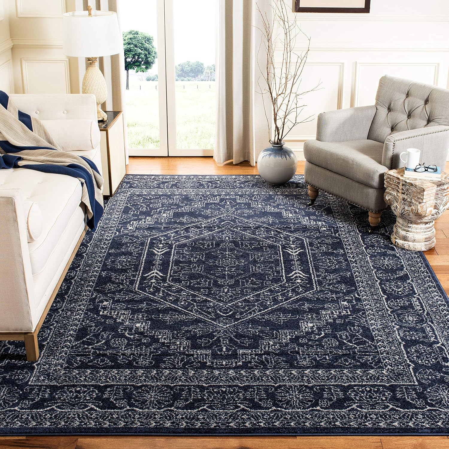 SAFAVIEH Adirondack Collection Area Rug - Durable & Stylish