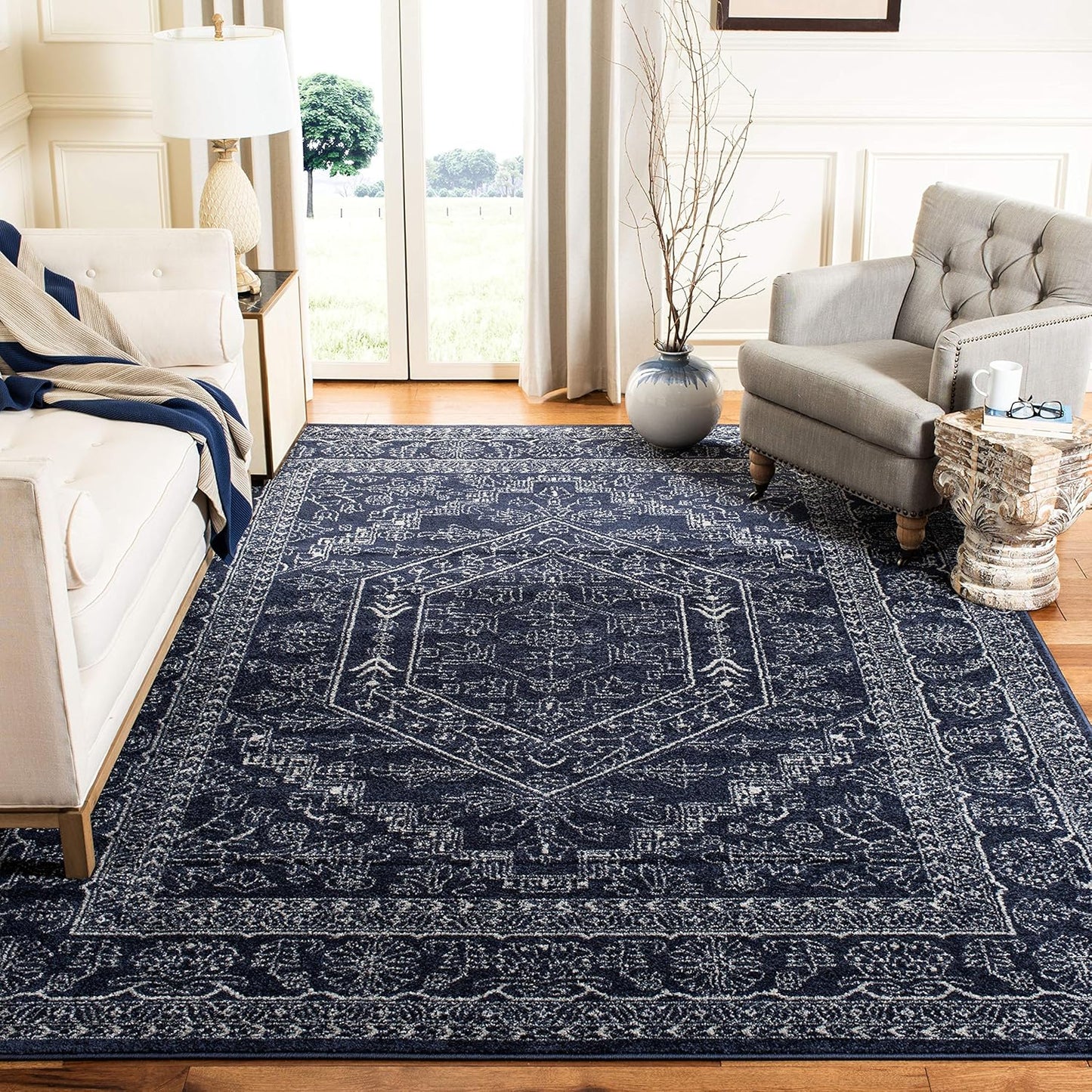SAFAVIEH Adirondack Collection Area Rug - Durable & Stylish