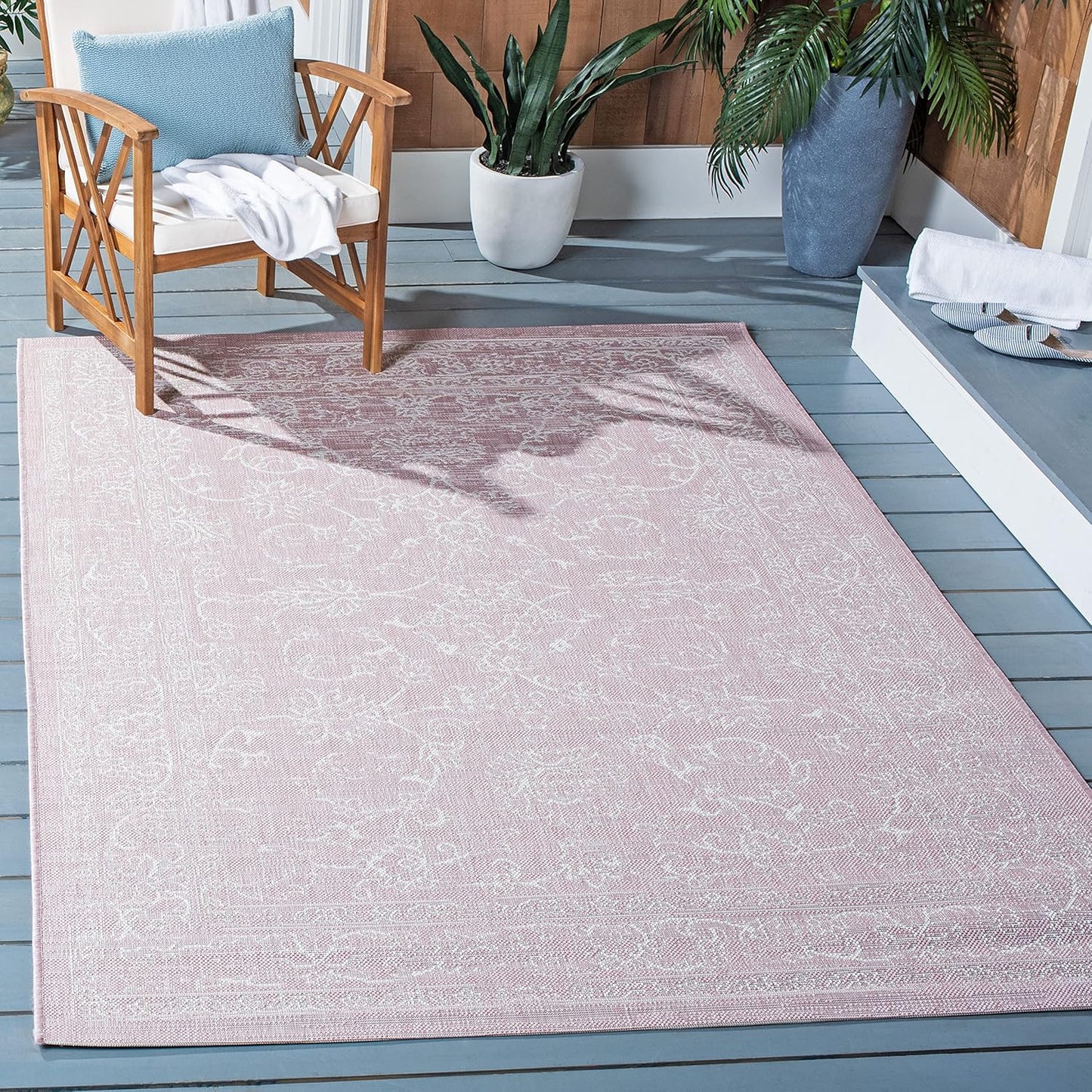 SAFAVIEH Courtyard Collection Indoor/Outdoor Soft Pink Area Mat