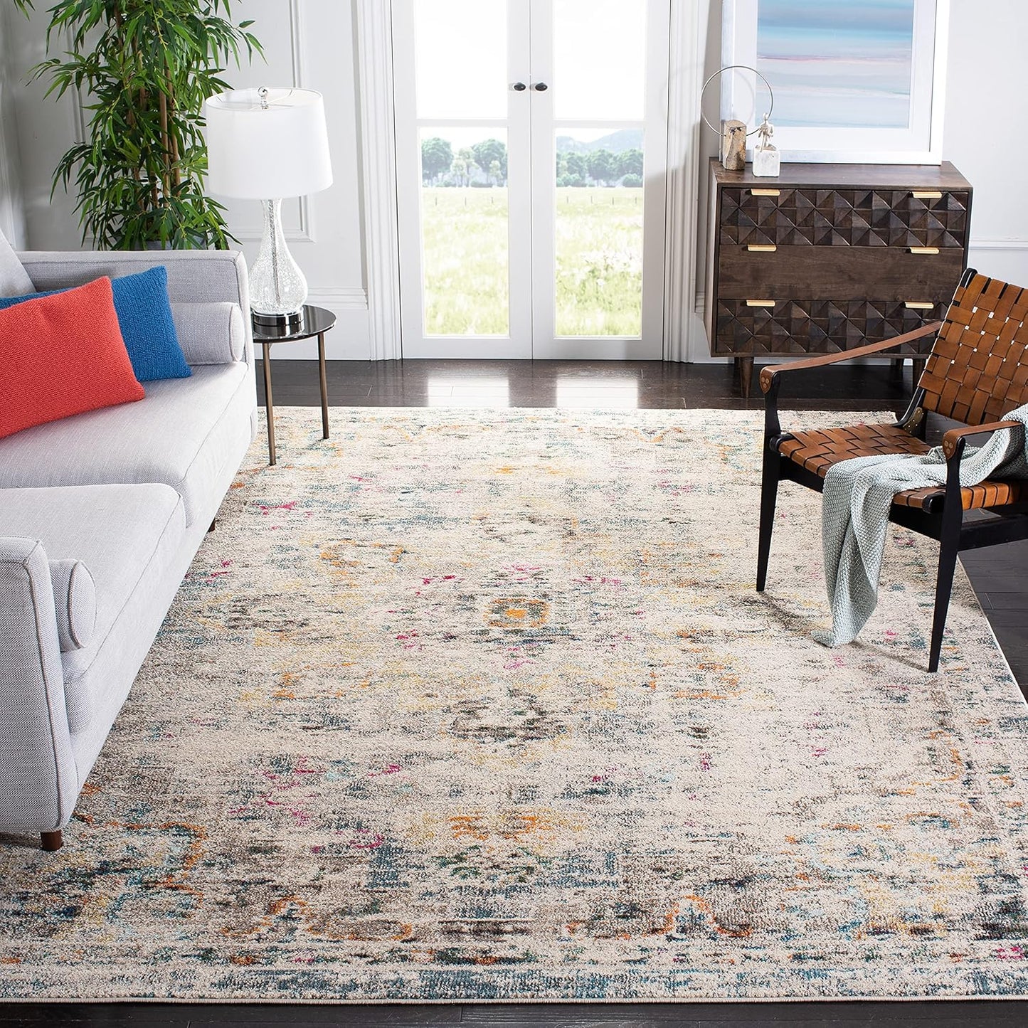 SAFAVIEH Madison Collection Area Rug - Stylish Grey & Gold Design