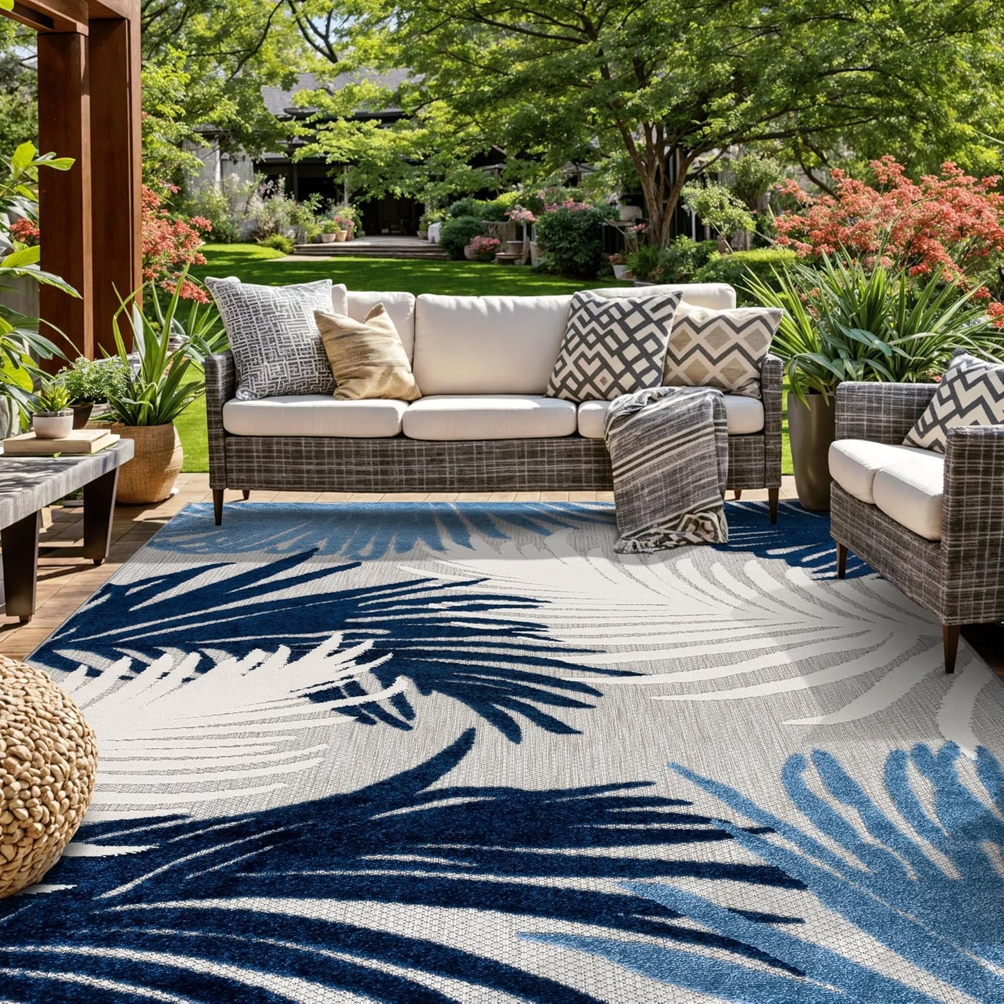 Rugshop Navy Lucca Contemporary Floral Indoor Outdoor Area Rug