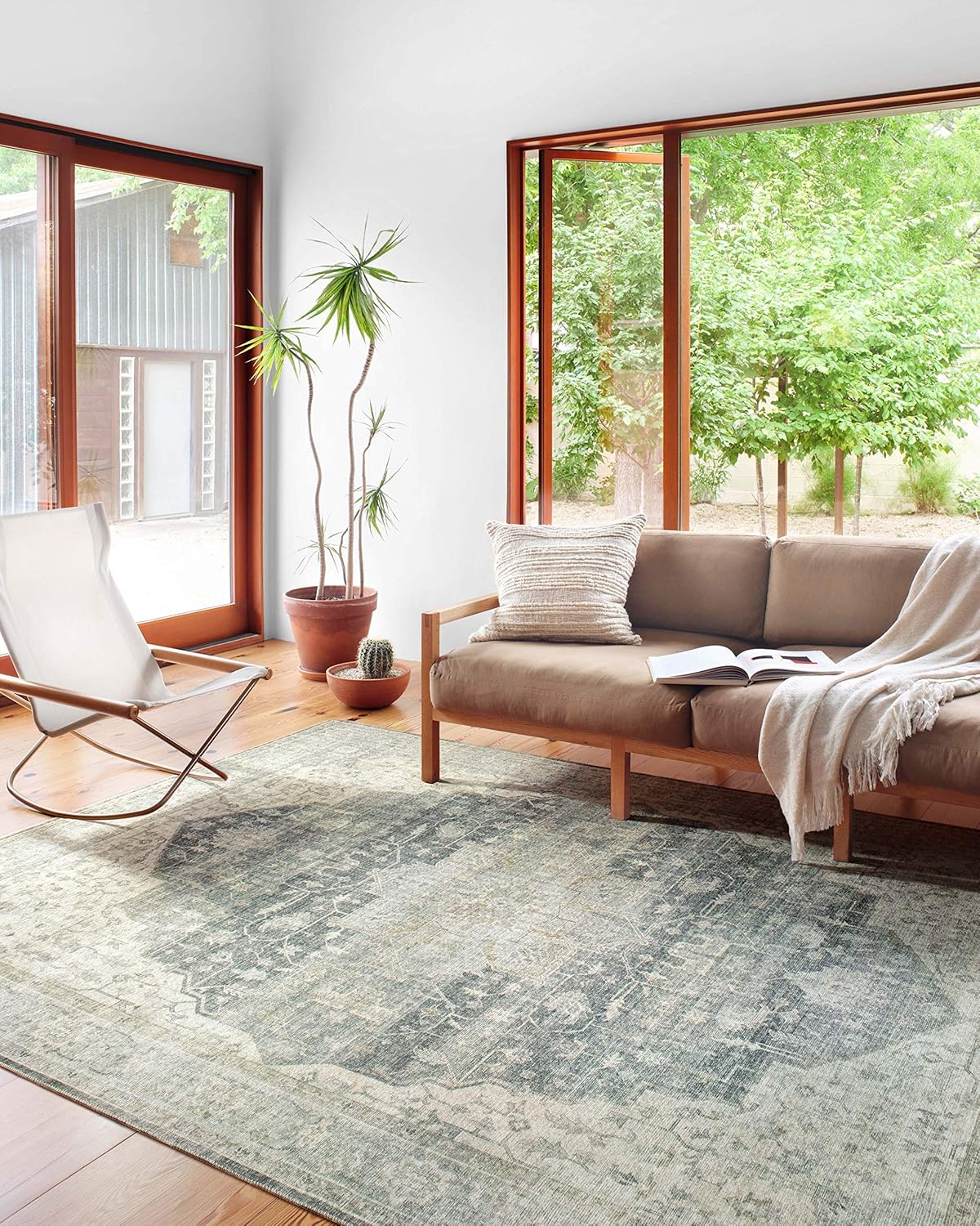 Loloi II Skye Collection Charcoal/Dove Accent Rug 3ft 6in x 5ft6