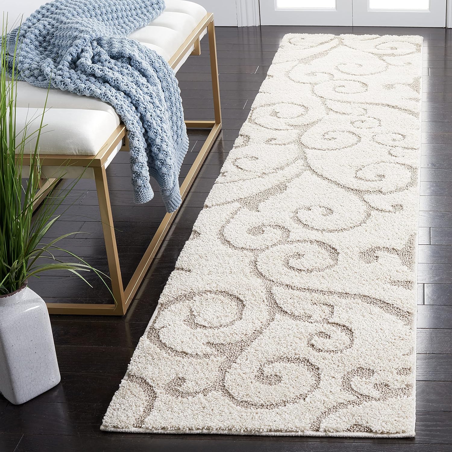 SAFAVIEH Florida Shag Collection Runner Rug - Cozy & Stylish