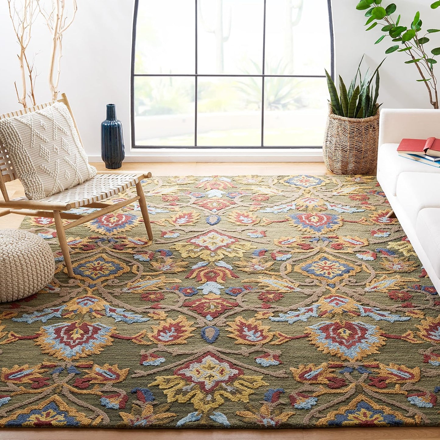 SAFAVIEH Blossom Collection Area Rug - Handmade Wool for Living Room