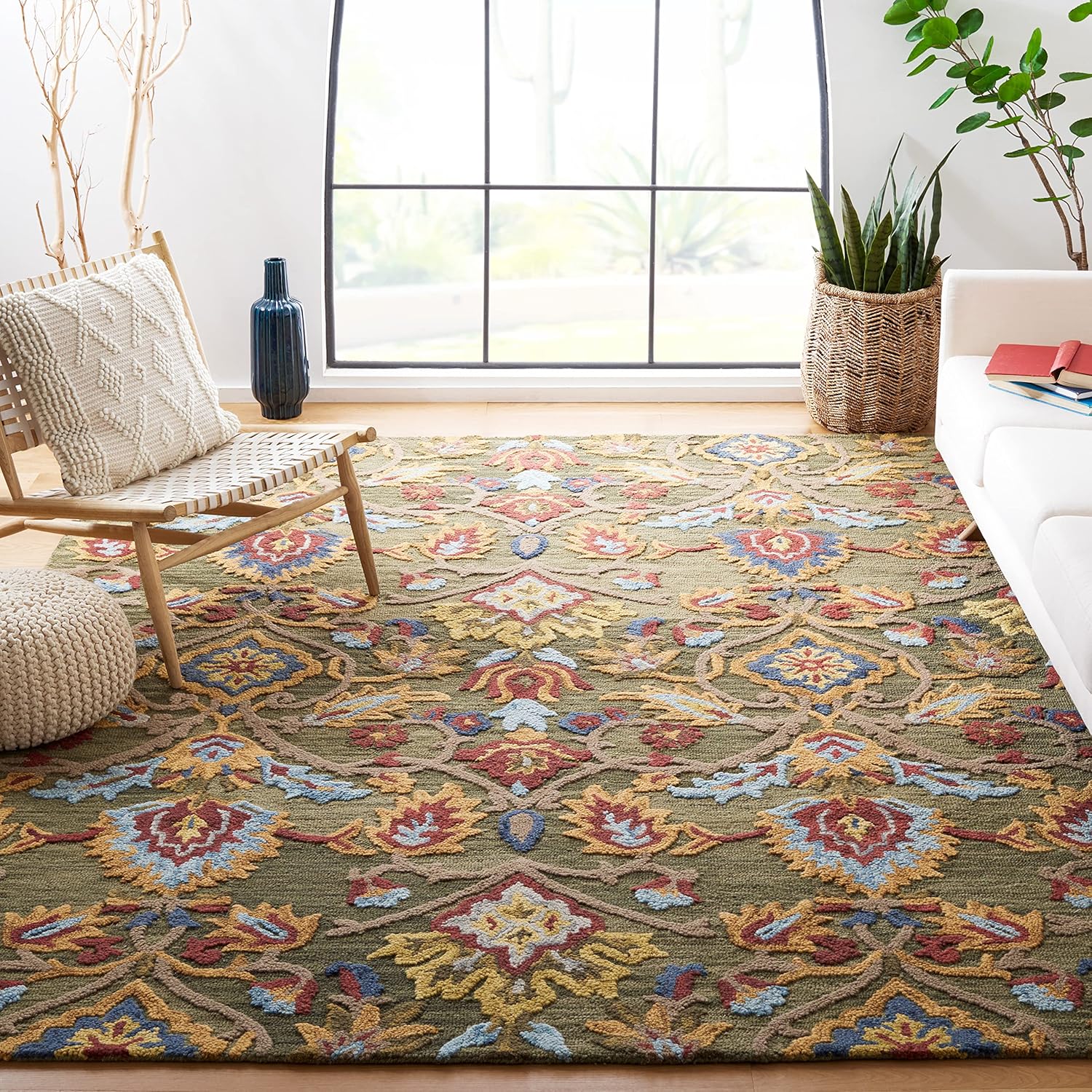 SAFAVIEH Blossom Collection Area Rug - Handmade Wool for Living Room