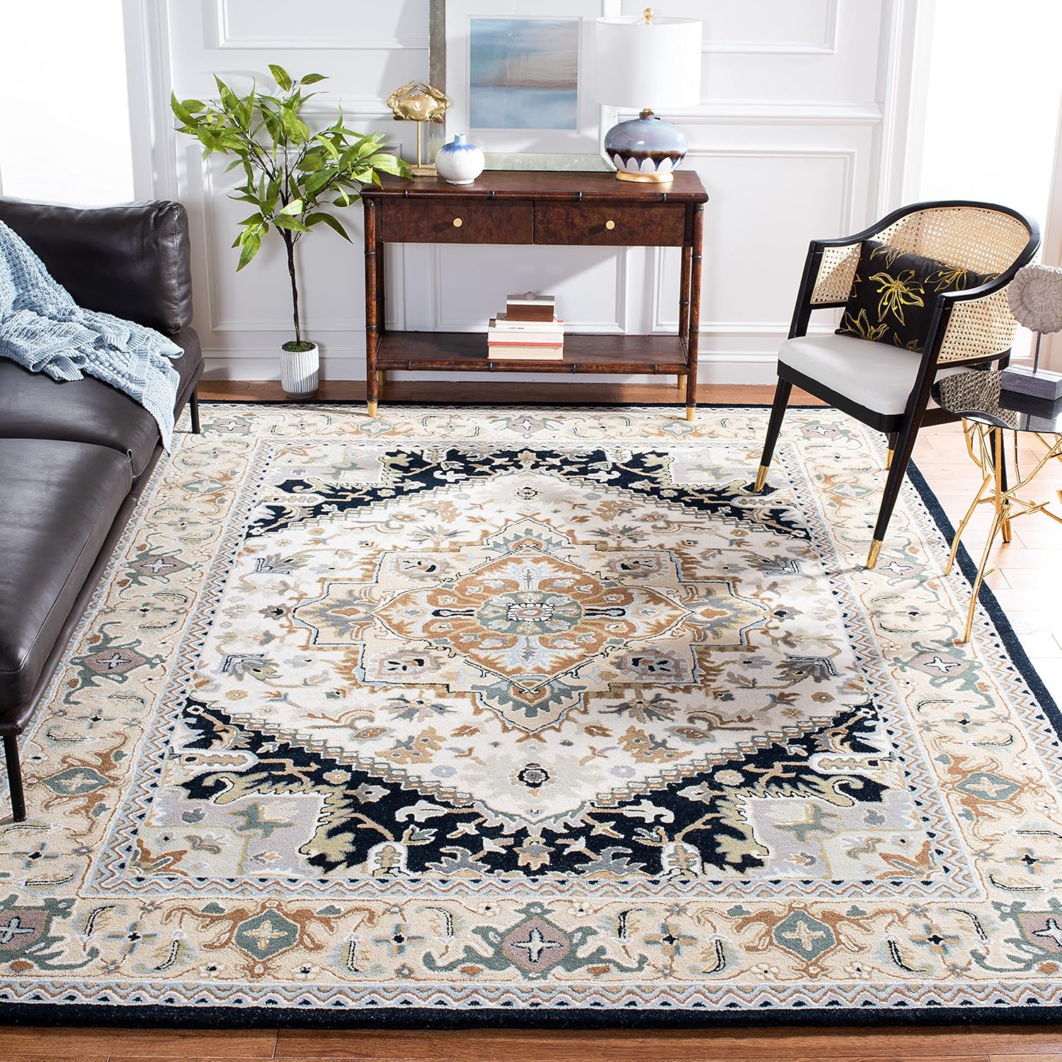 Handmade Traditional Oriental Wool Area Rug for Living Room