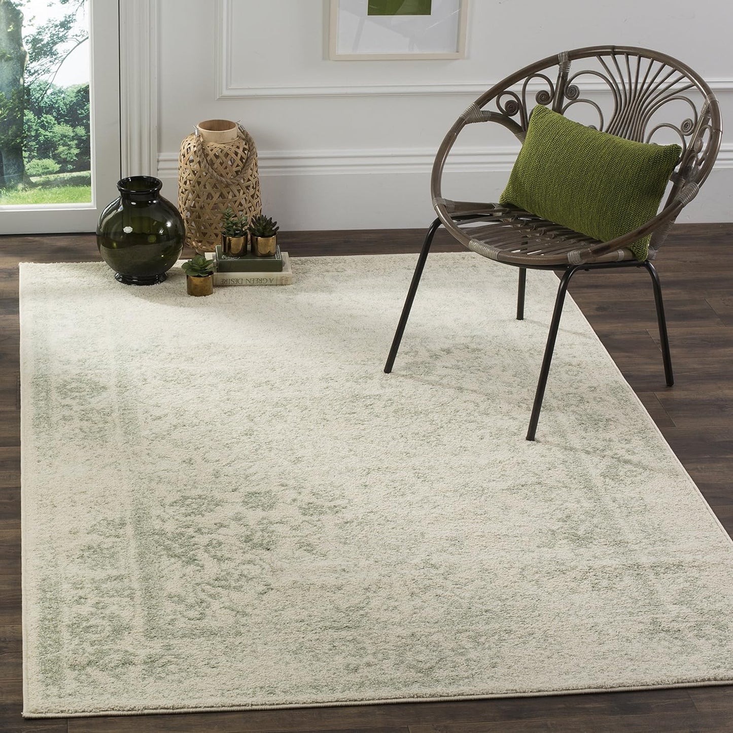 SAFAVIEH Adirondack Accent Rug - Stylish & Durable Design
