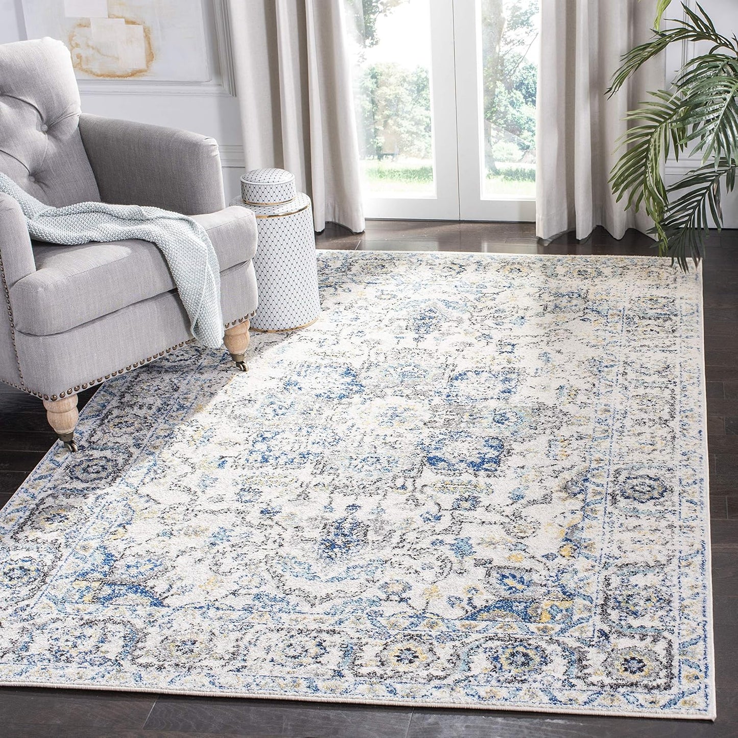 SAFAVIEH Madison Collection Accent Rug - Stylish & Durable Design