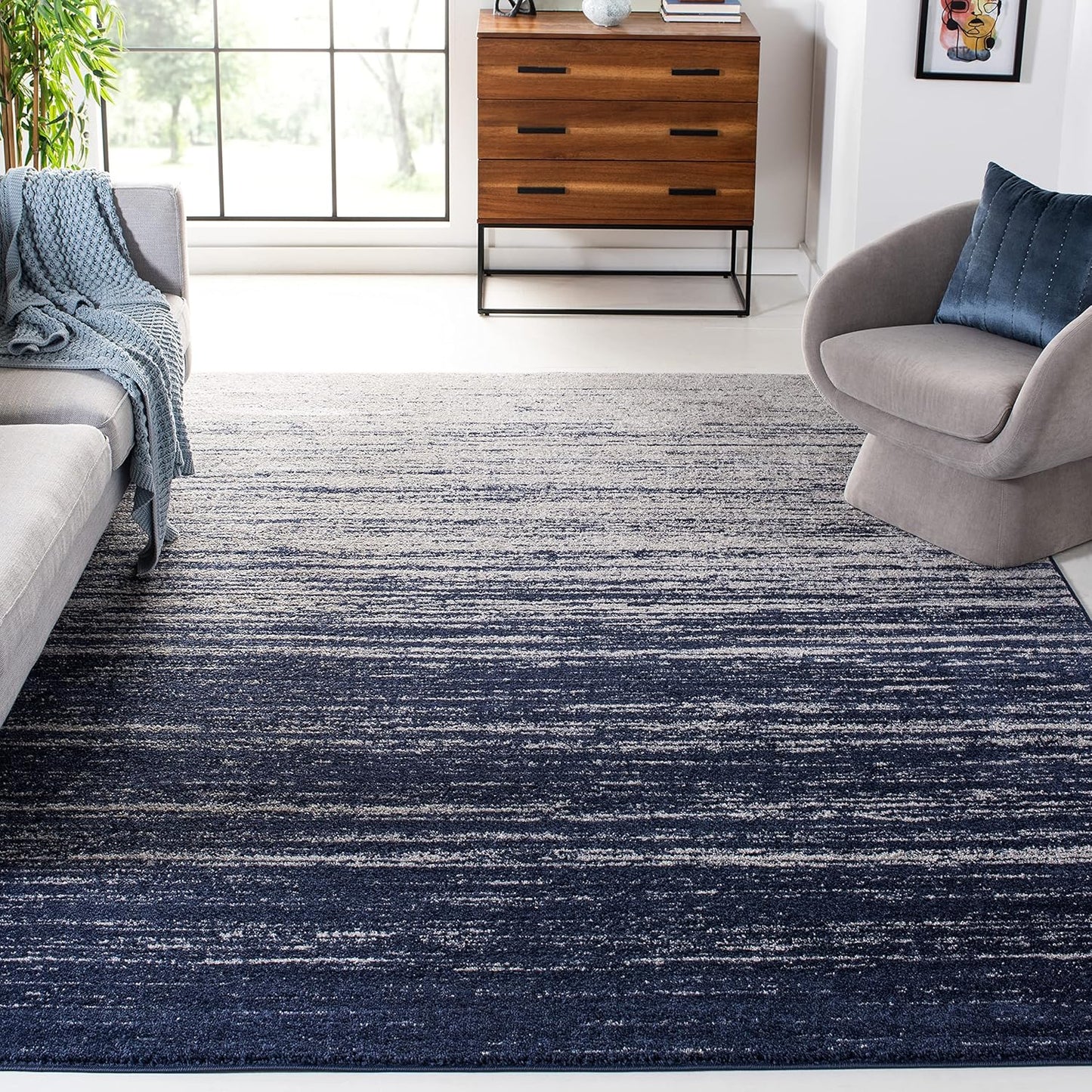 SAFAVIEH Area Rug 10x14 - Modern Ombre Design in Navy & Grey