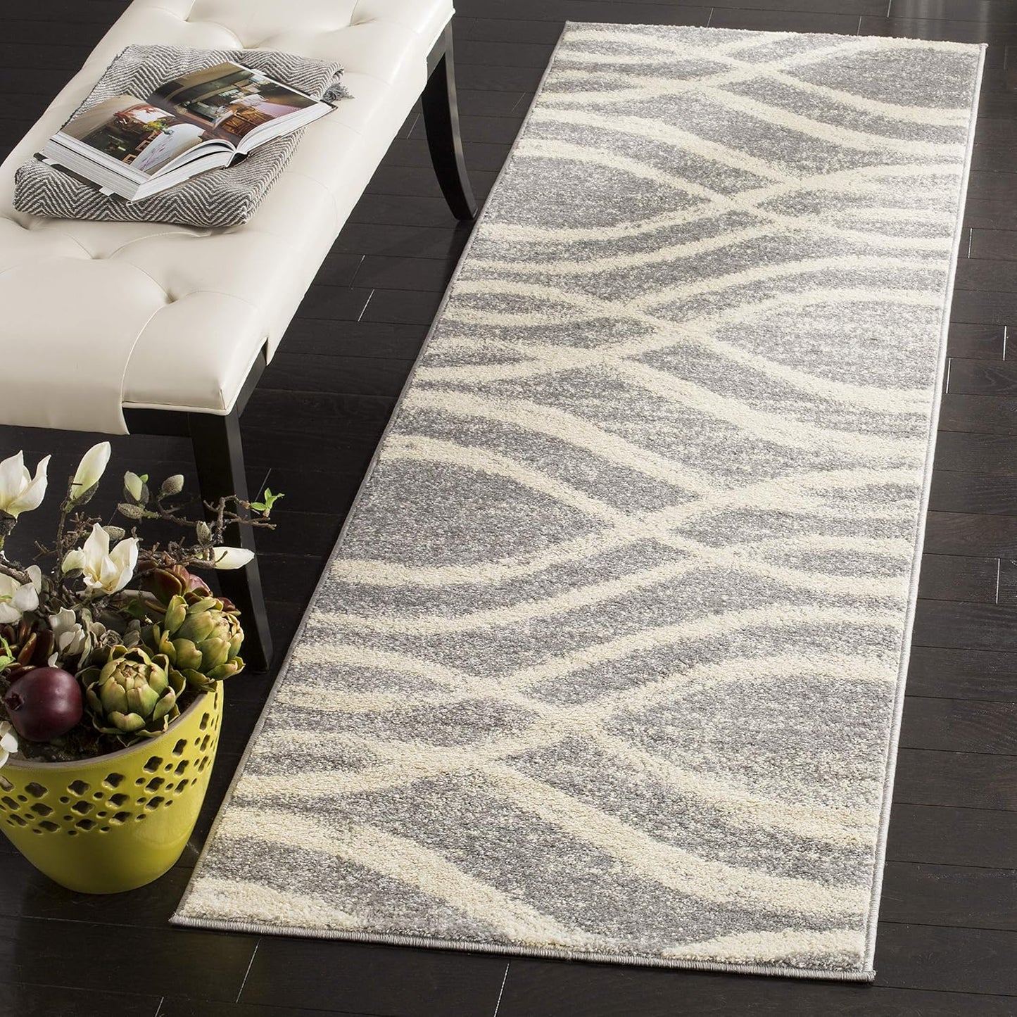 SAFAVIEH Adirondack Collection Runner Rug - Modern Wave Design