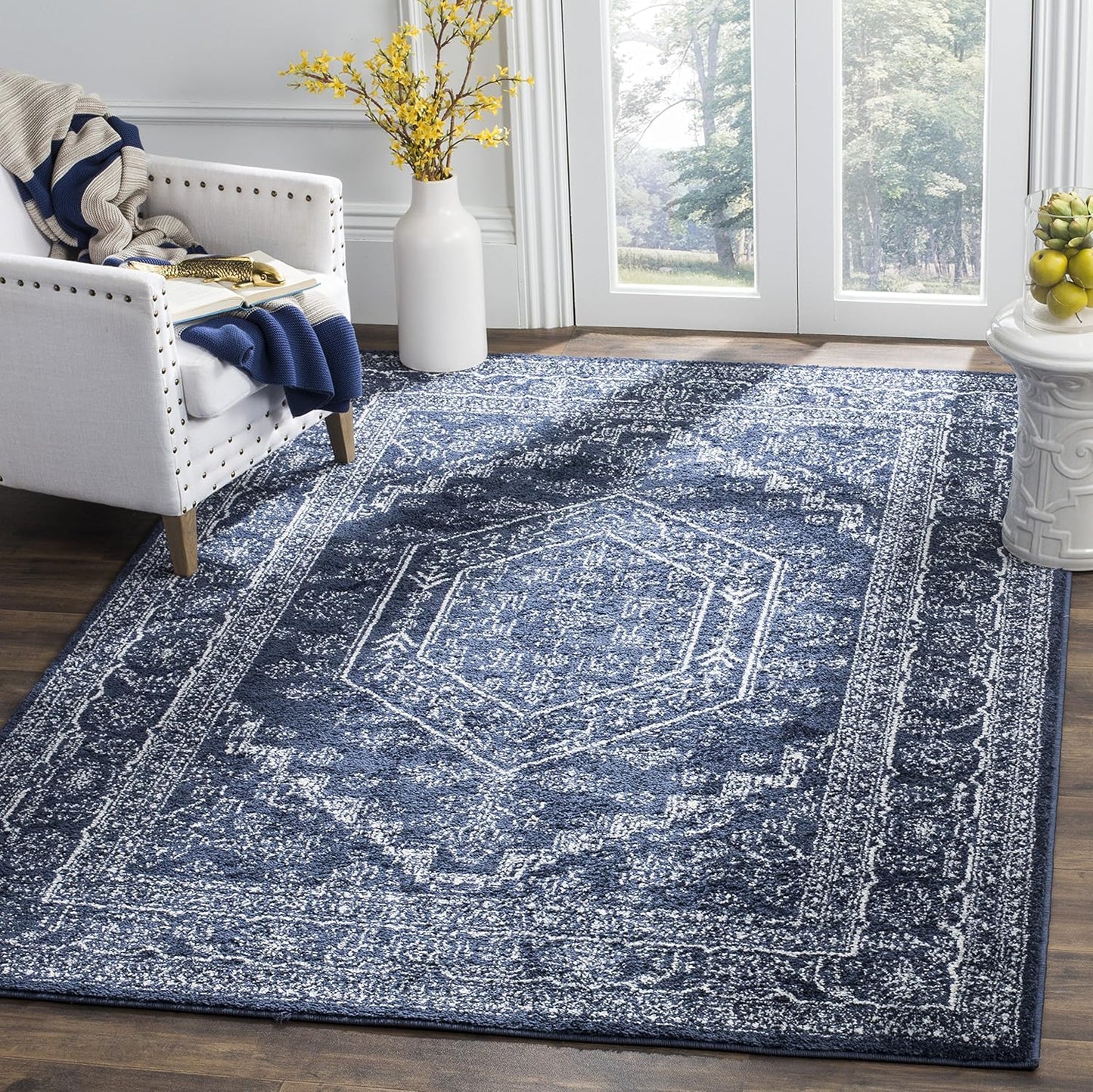 SAFAVIEH Adirondack Collection Area Rug - Stylish & Durable