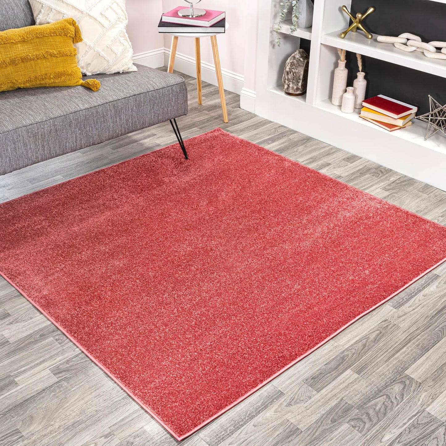 JONATHAN Y Haze Solid Low-Pile Red 6x6 Square Indoor Area Rug