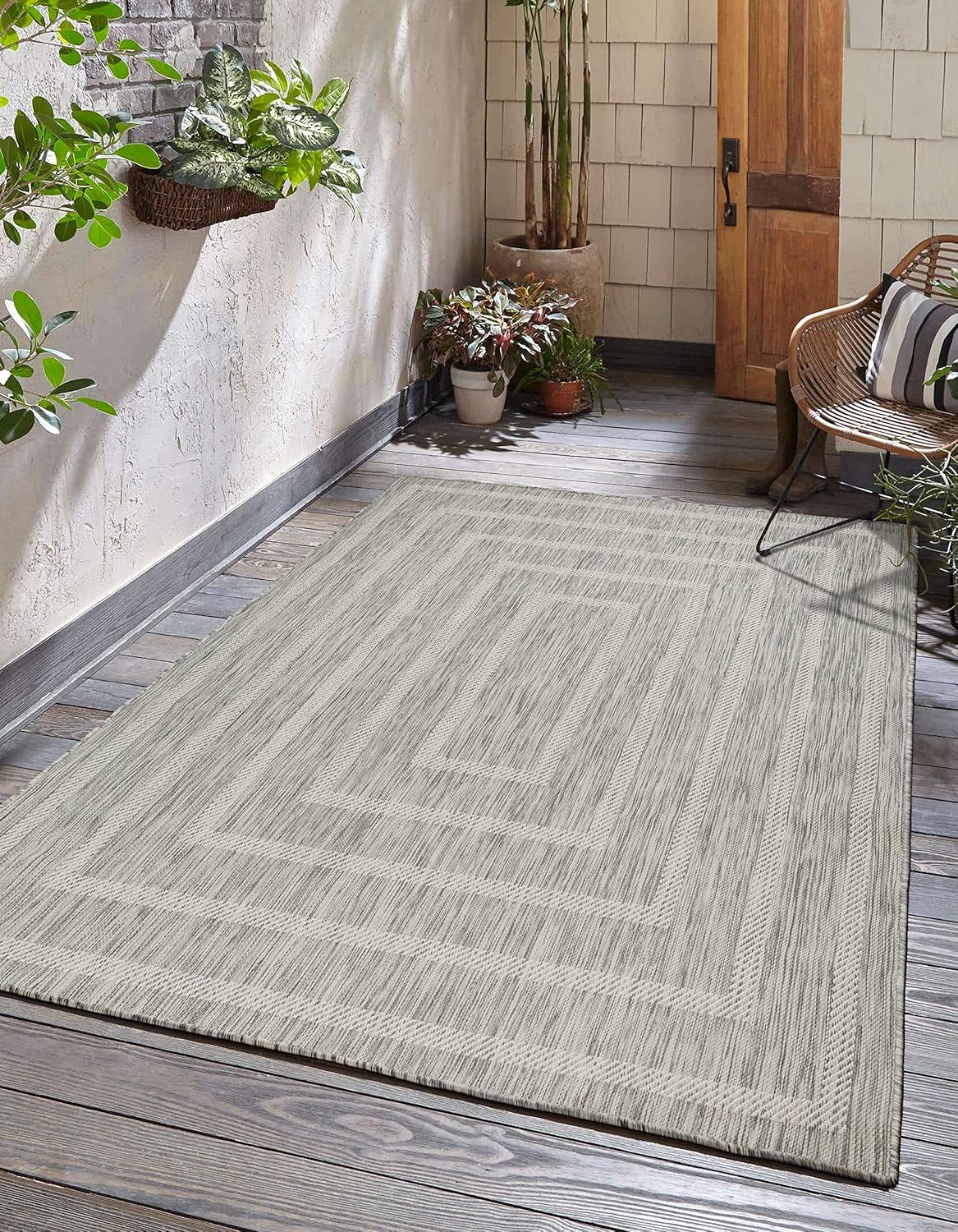 Adiva Rugs Outdoor Indoor Area Rug for All Seasons and Spaces