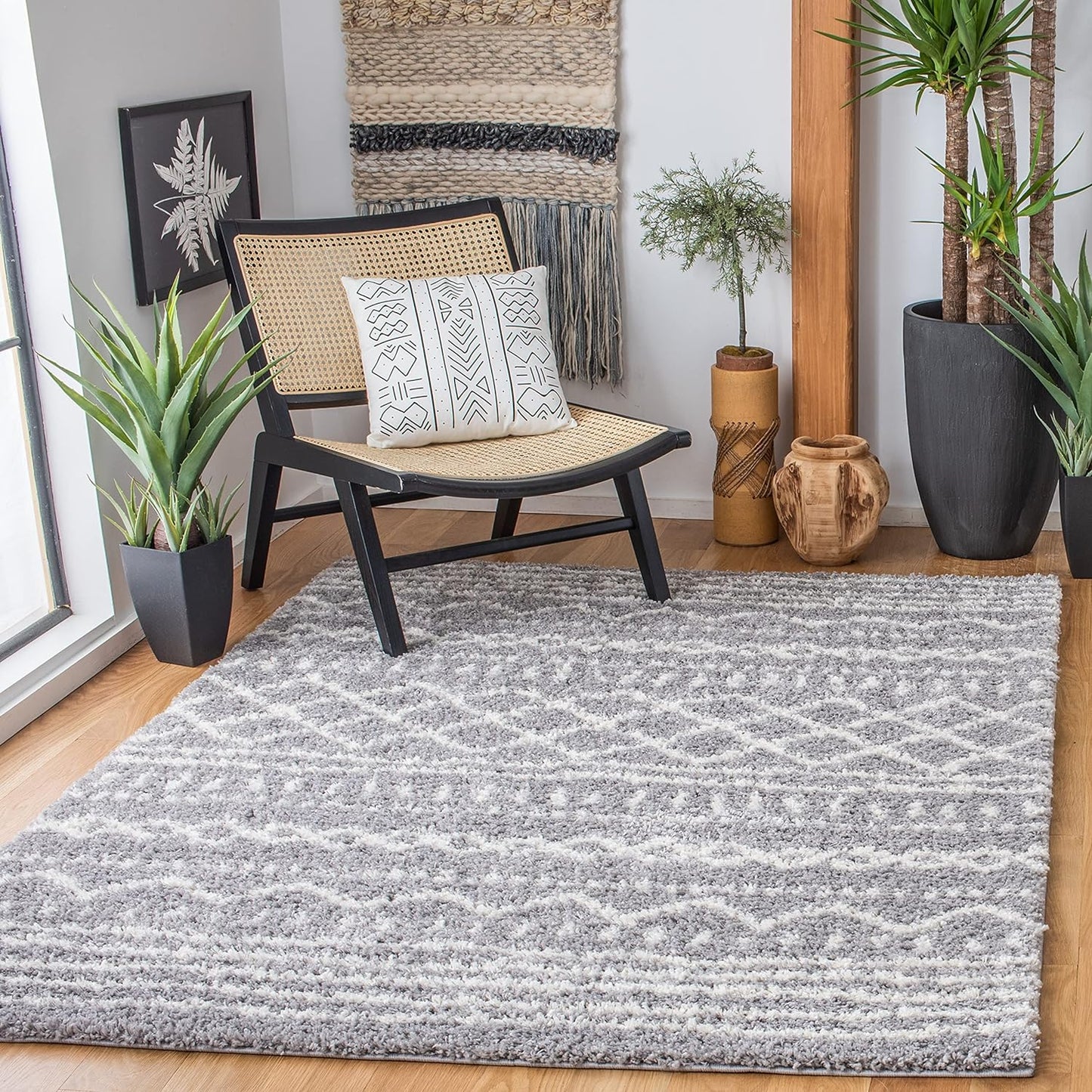 SAFAVIEH Arizona Shag Collection Area Rug - Stylish & Durable