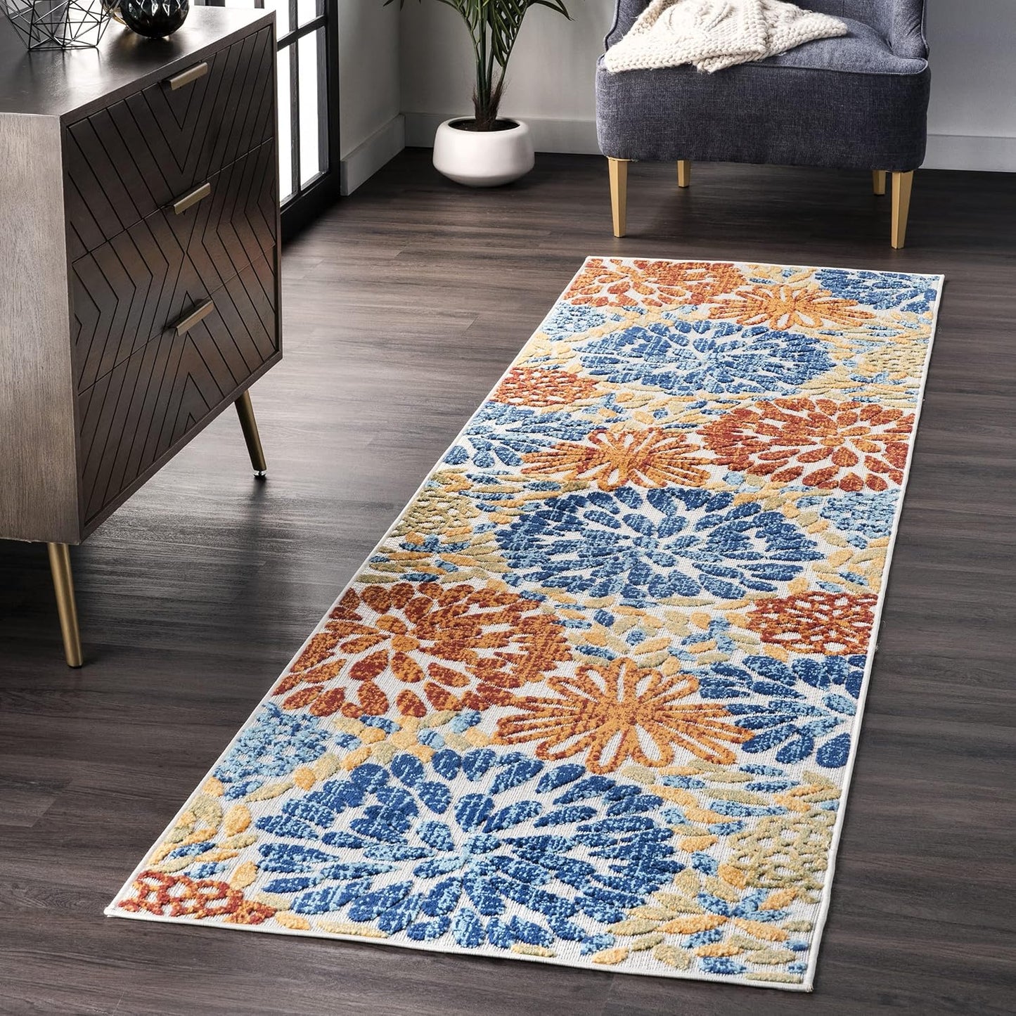 nuLOOM Monique Floral Indoor/Outdoor Area Rug for Modern Spaces