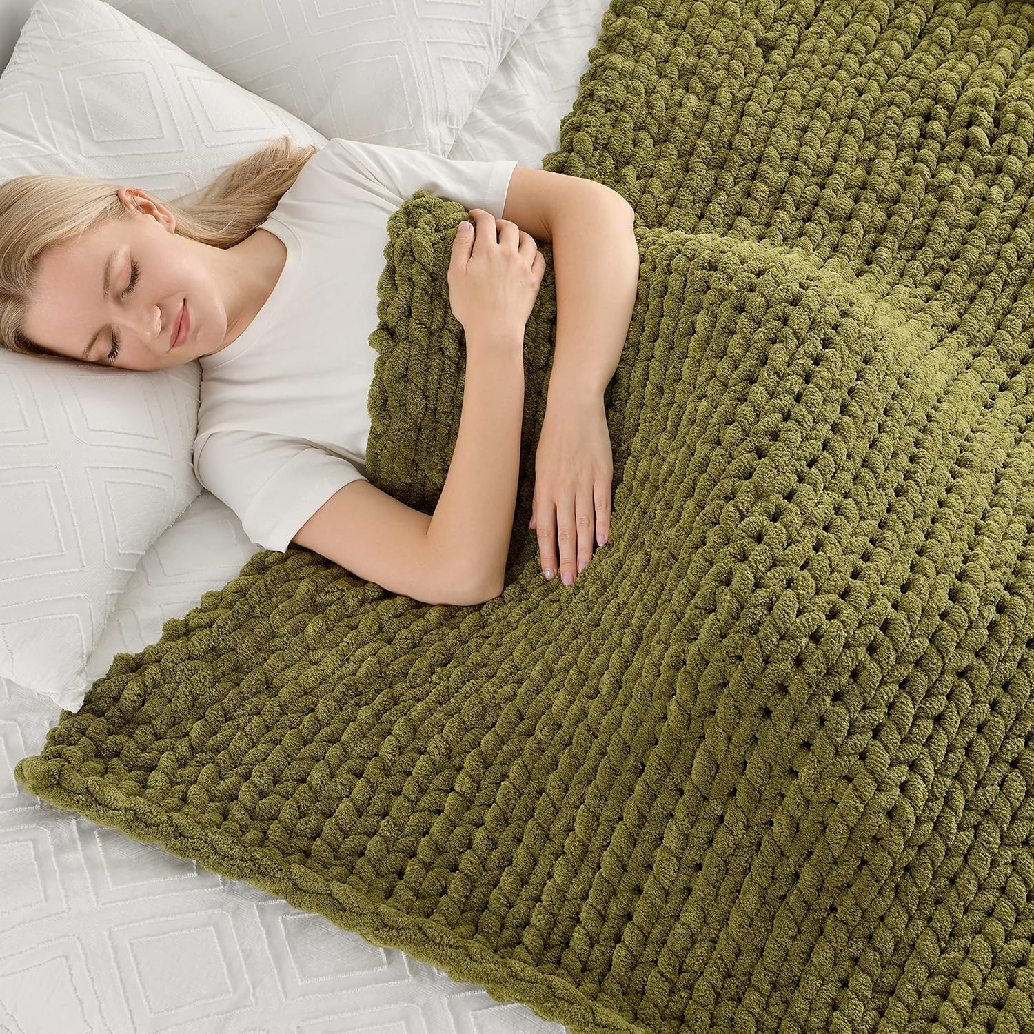 Maetoow Chenille Chunky Knit Blanket Throw for Cozy Comfort