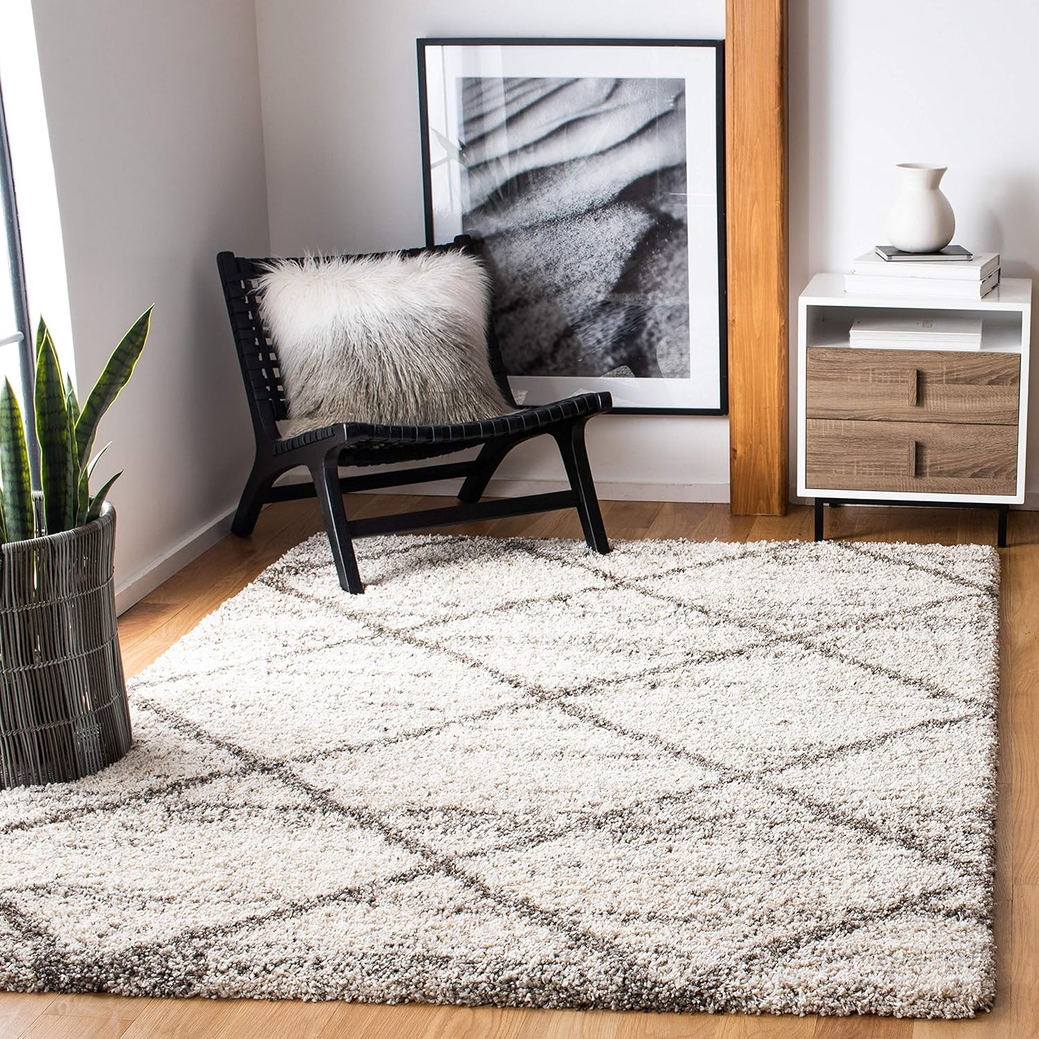 SAFAVIEH Hudson Shag Collection Area Rug - Modern Trellis Design