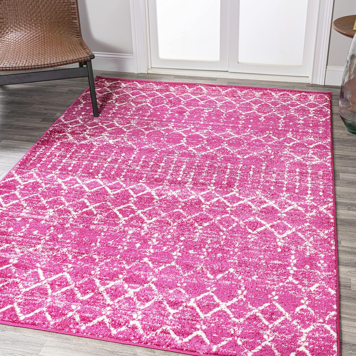 Boho Vintage Diamond Fuchsia/Ivory Indoor Area Rug 8X10 ft